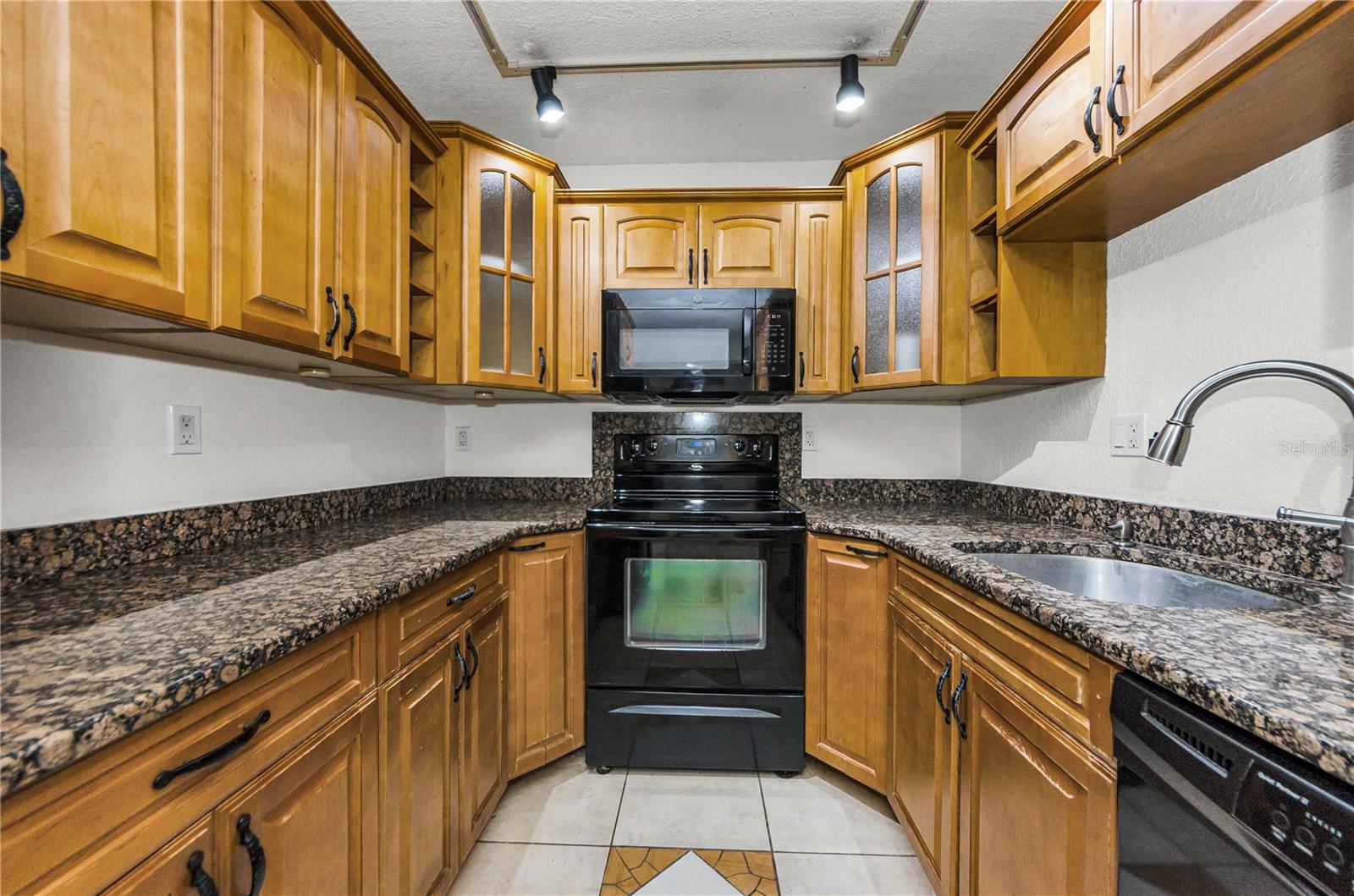 PINE RIDGE AT LAKE TARPON VILLAGE - Residential