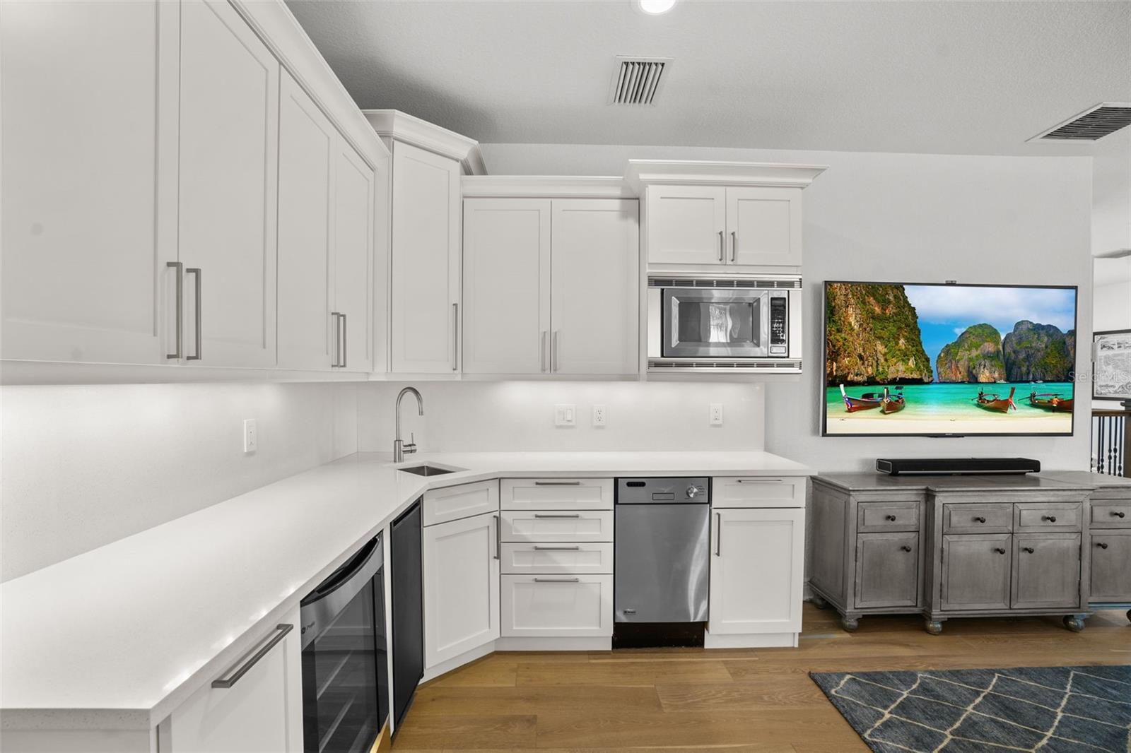 DAVIS ISLANDS PB10 PG52 TO 57 - Residential