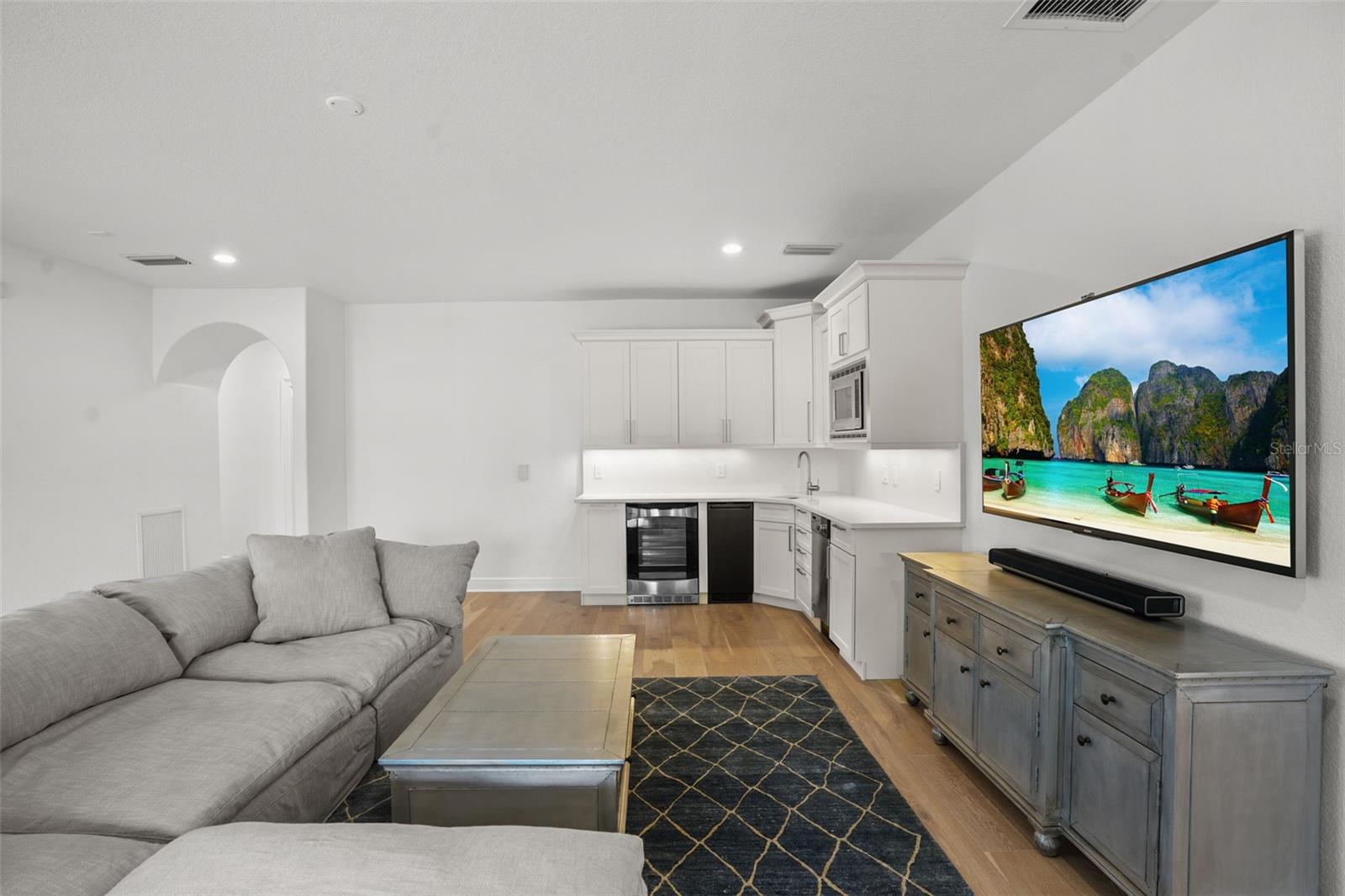 DAVIS ISLANDS PB10 PG52 TO 57 - Residential