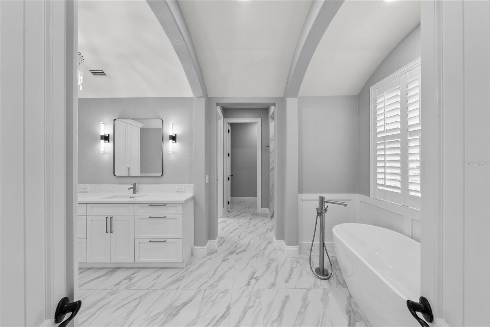 DAVIS ISLANDS PB10 PG52 TO 57 - Residential