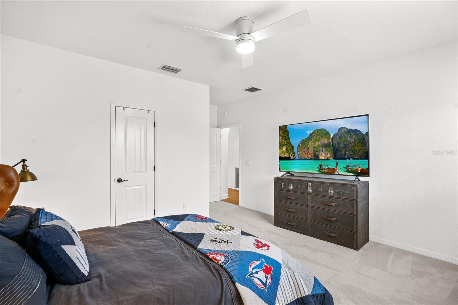 DAVIS ISLANDS PB10 PG52 TO 57 - Residential