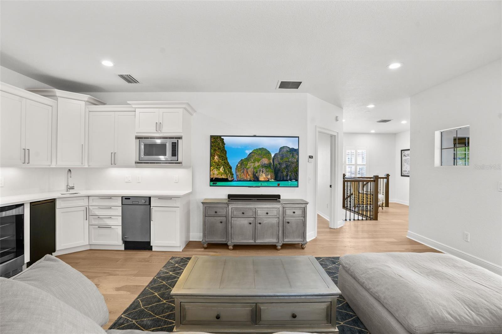 DAVIS ISLANDS PB10 PG52 TO 57 - Residential