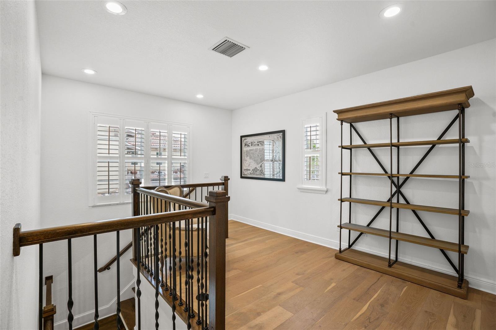 DAVIS ISLANDS PB10 PG52 TO 57 - Residential