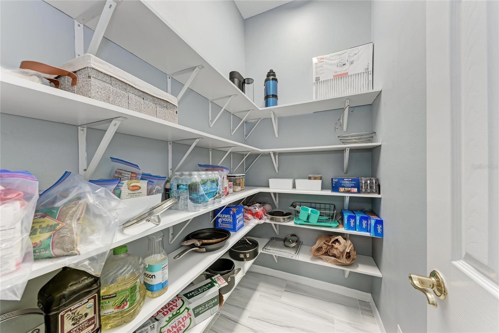 ROSEDALE 9 - Residential