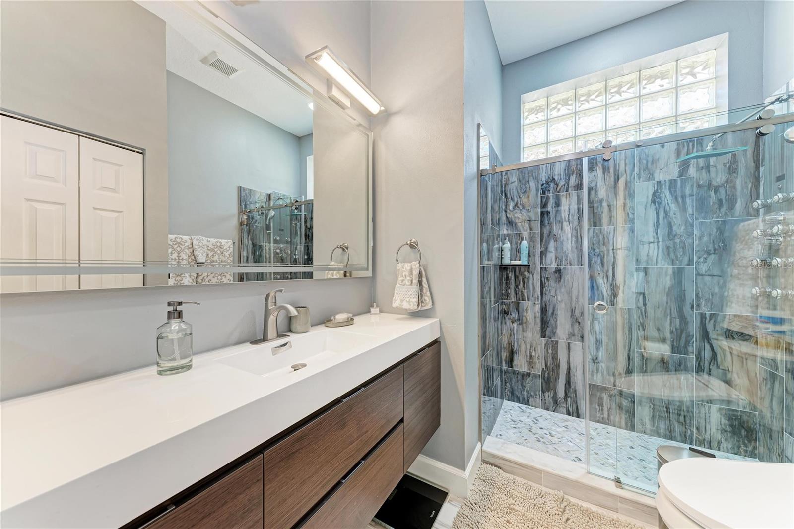 ROSEDALE 9 - Residential