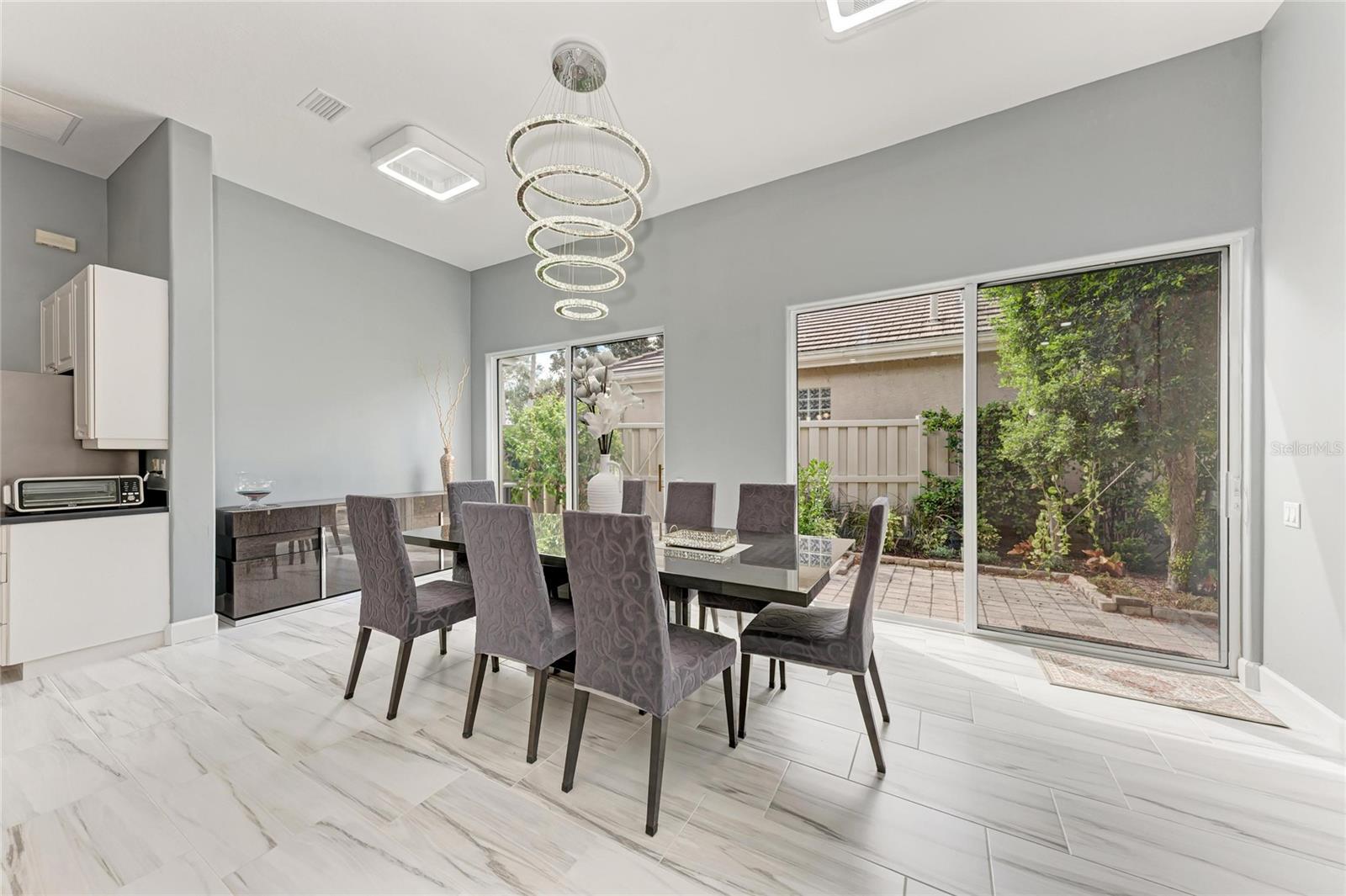 ROSEDALE 9 - Residential