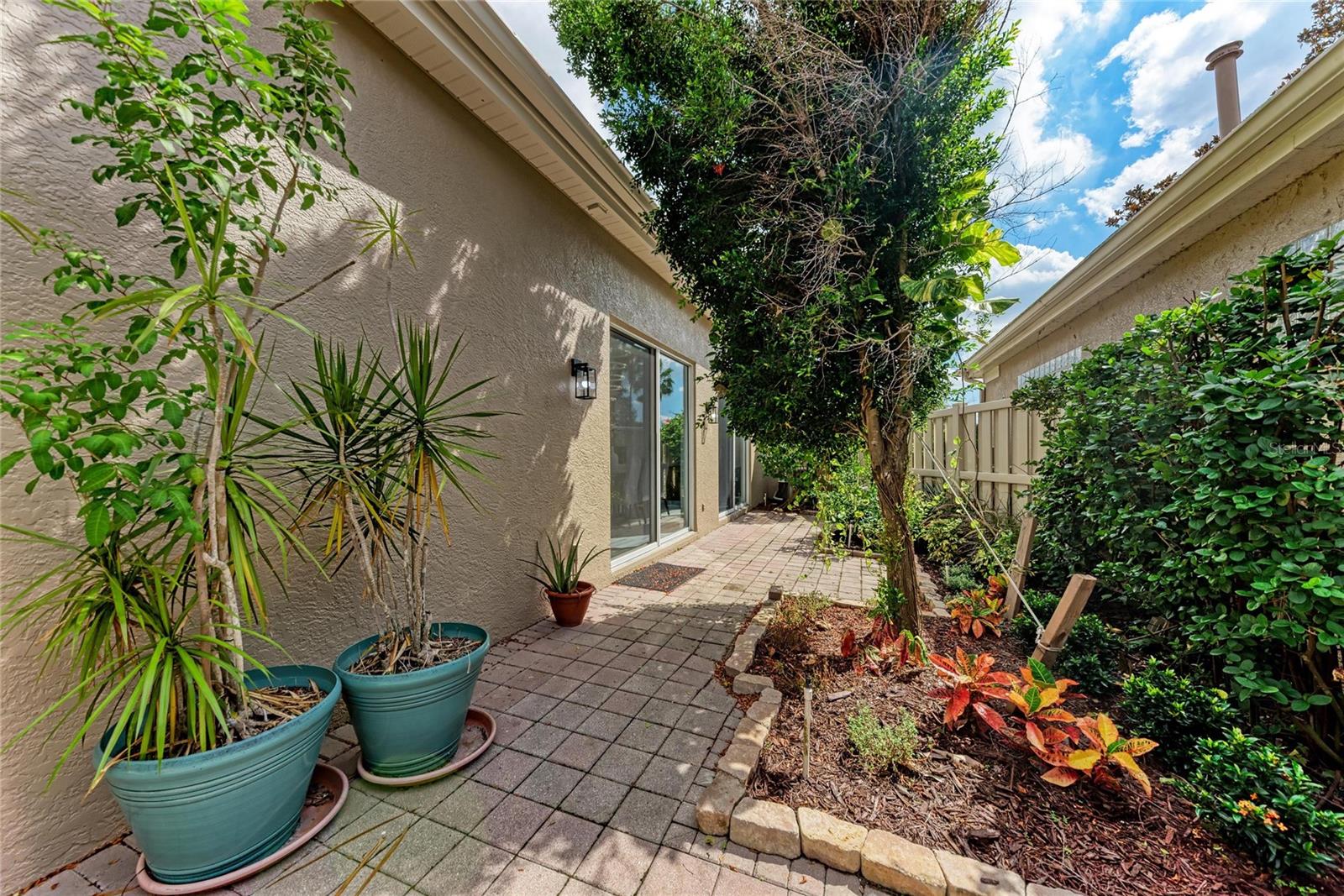 ROSEDALE 9 - Residential