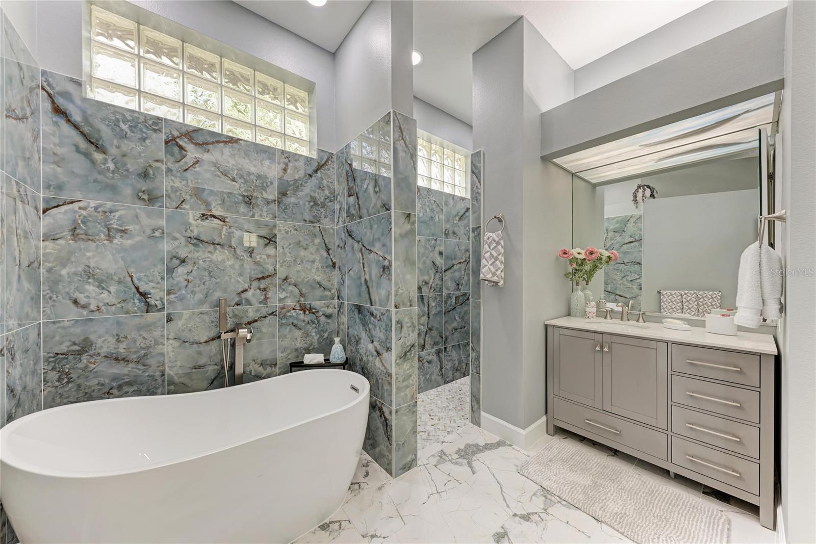 ROSEDALE 9 - Residential