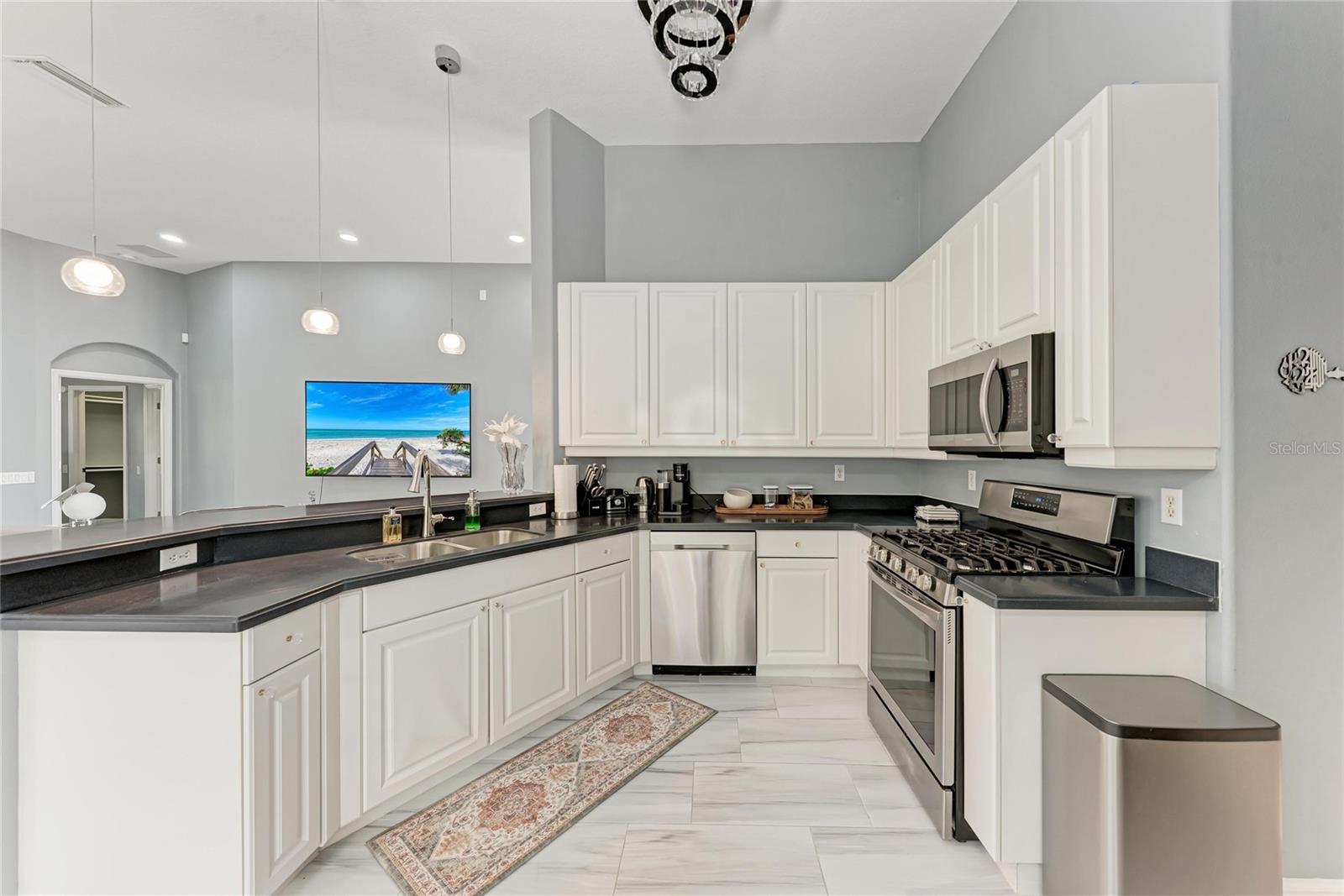 ROSEDALE 9 - Residential