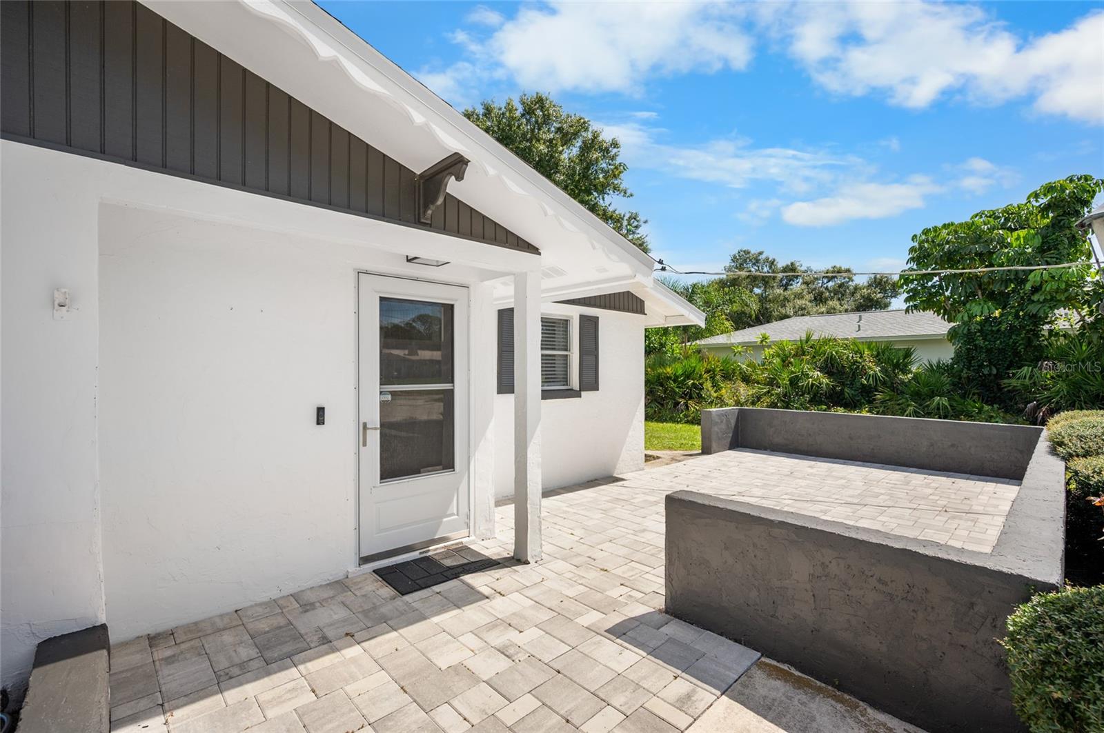 2111 HEASLEY ROAD