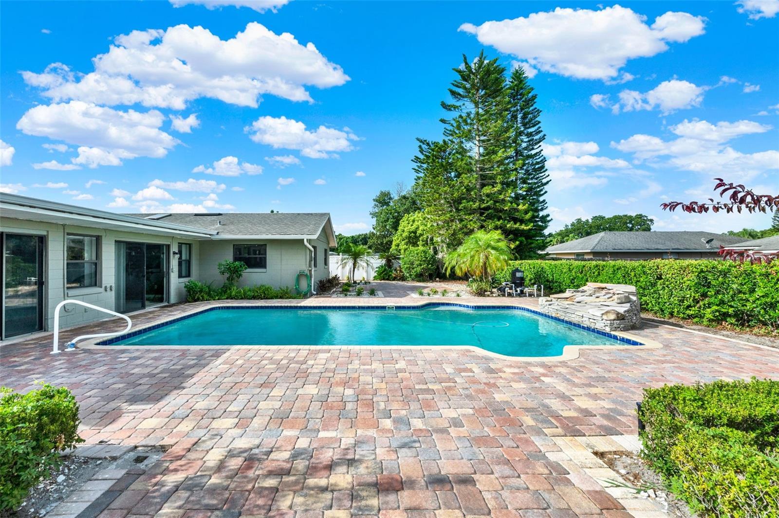 1006 BRADFORD DRIVE