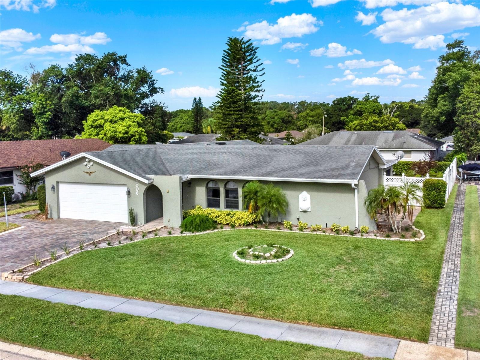 1006 BRADFORD DRIVE