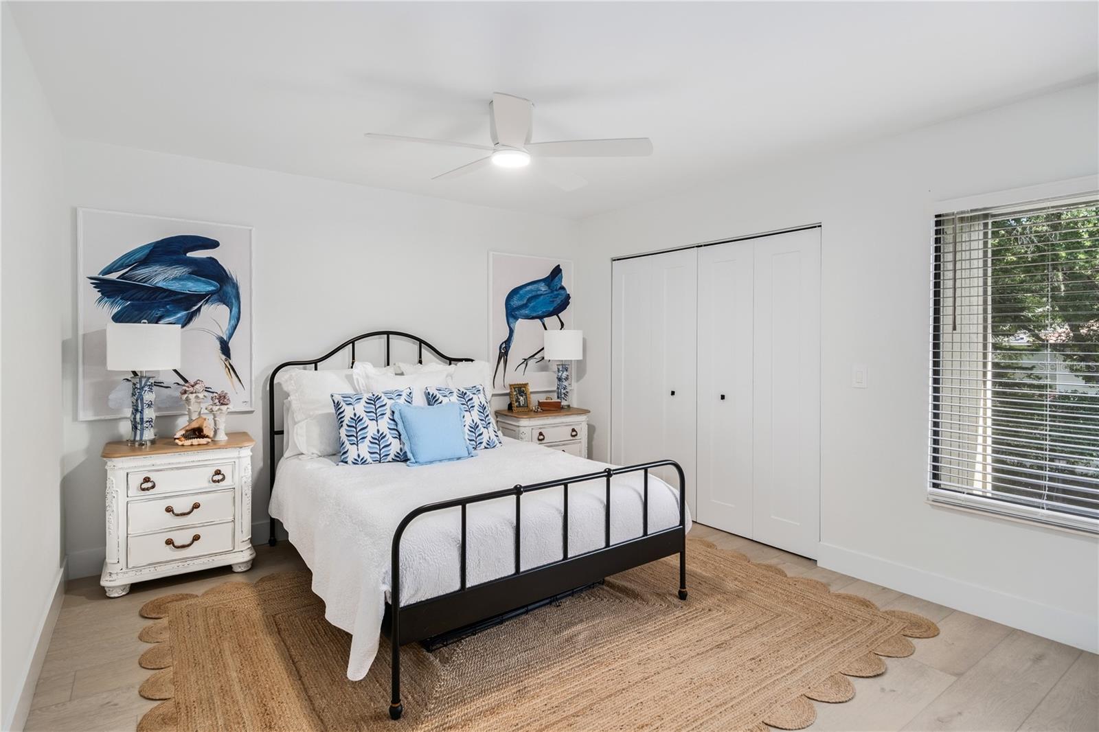 CHEROKEE PLACE CONDO PH 01 - Residential