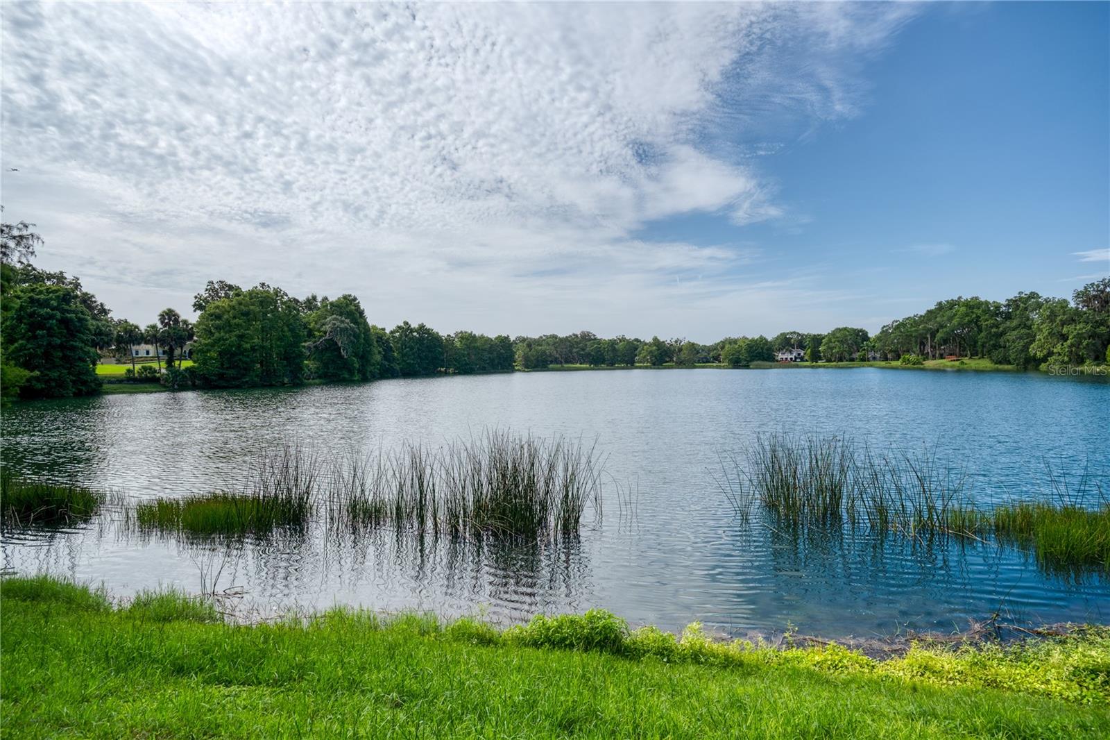 CHEROKEE PLACE CONDO PH 01 - Residential