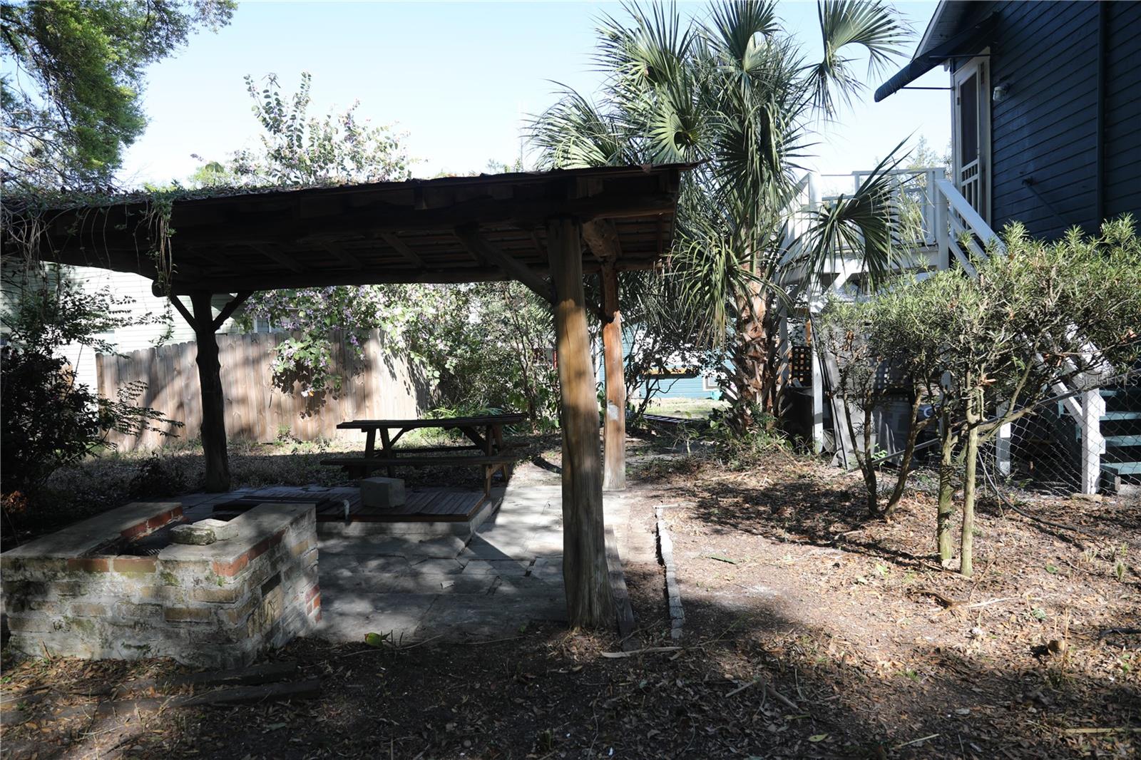 SULPHUR SPGS - Residential