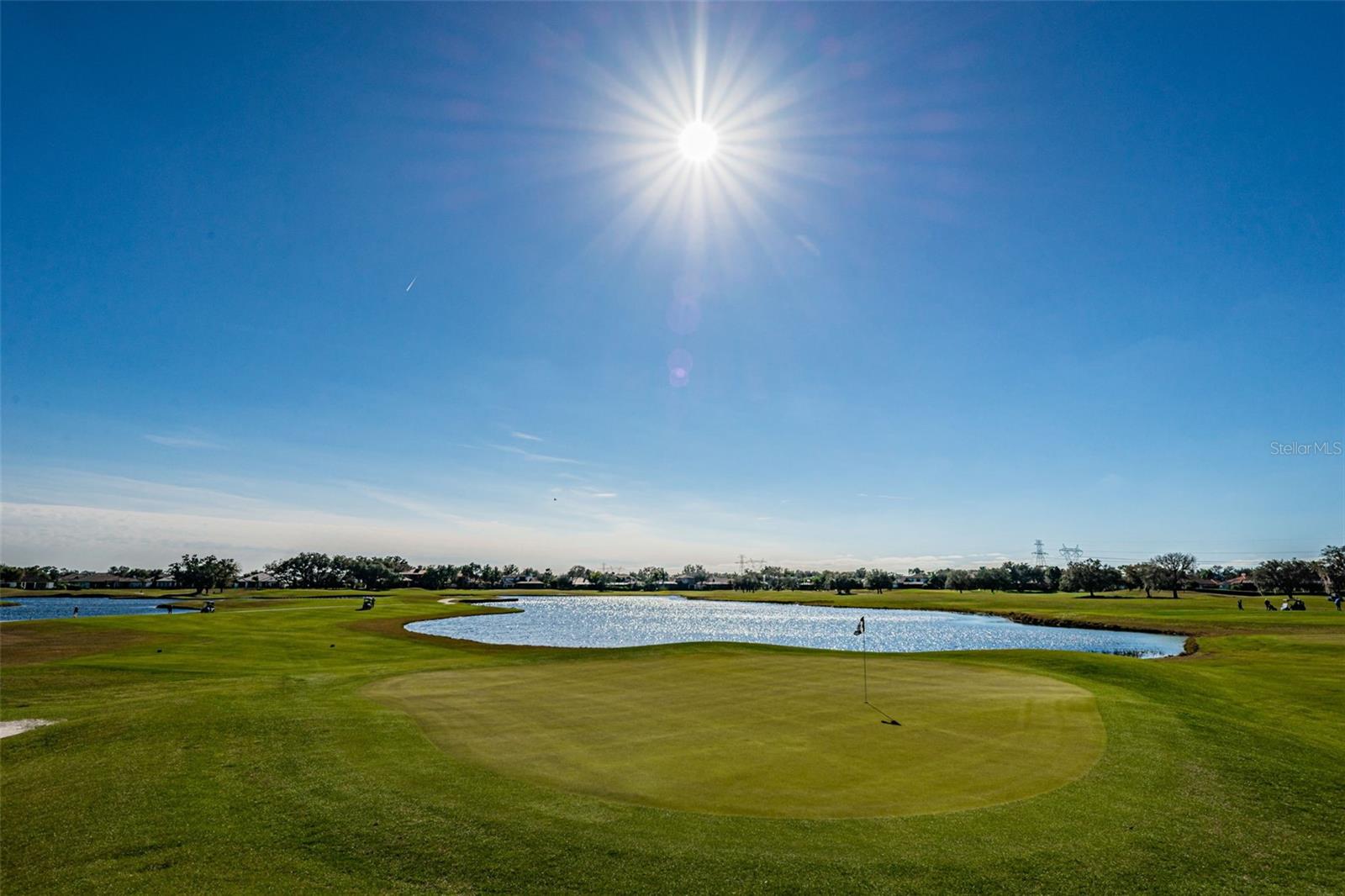 CHAMPIONS CLUB - Residential