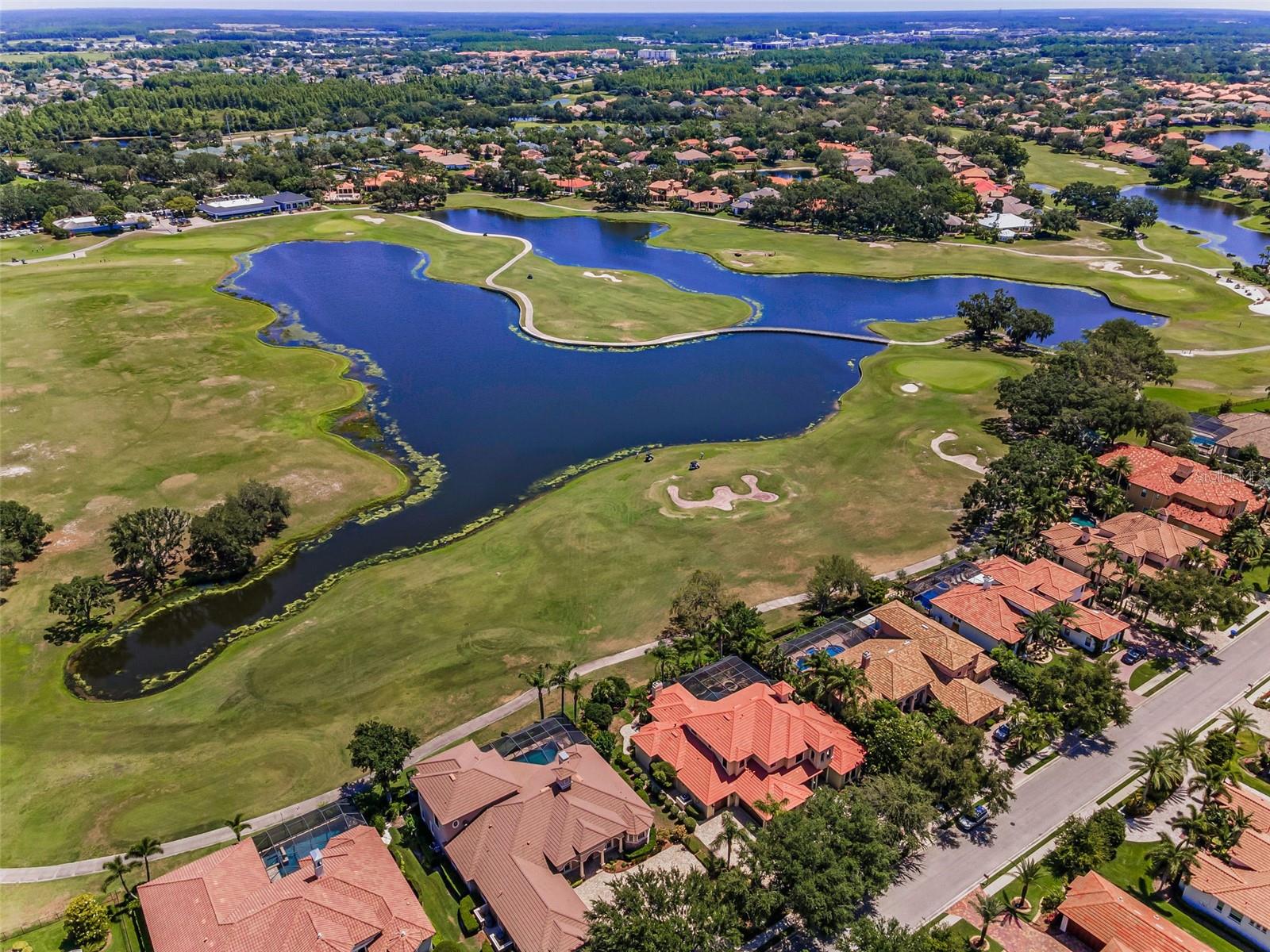 CHAMPIONS CLUB - Residential