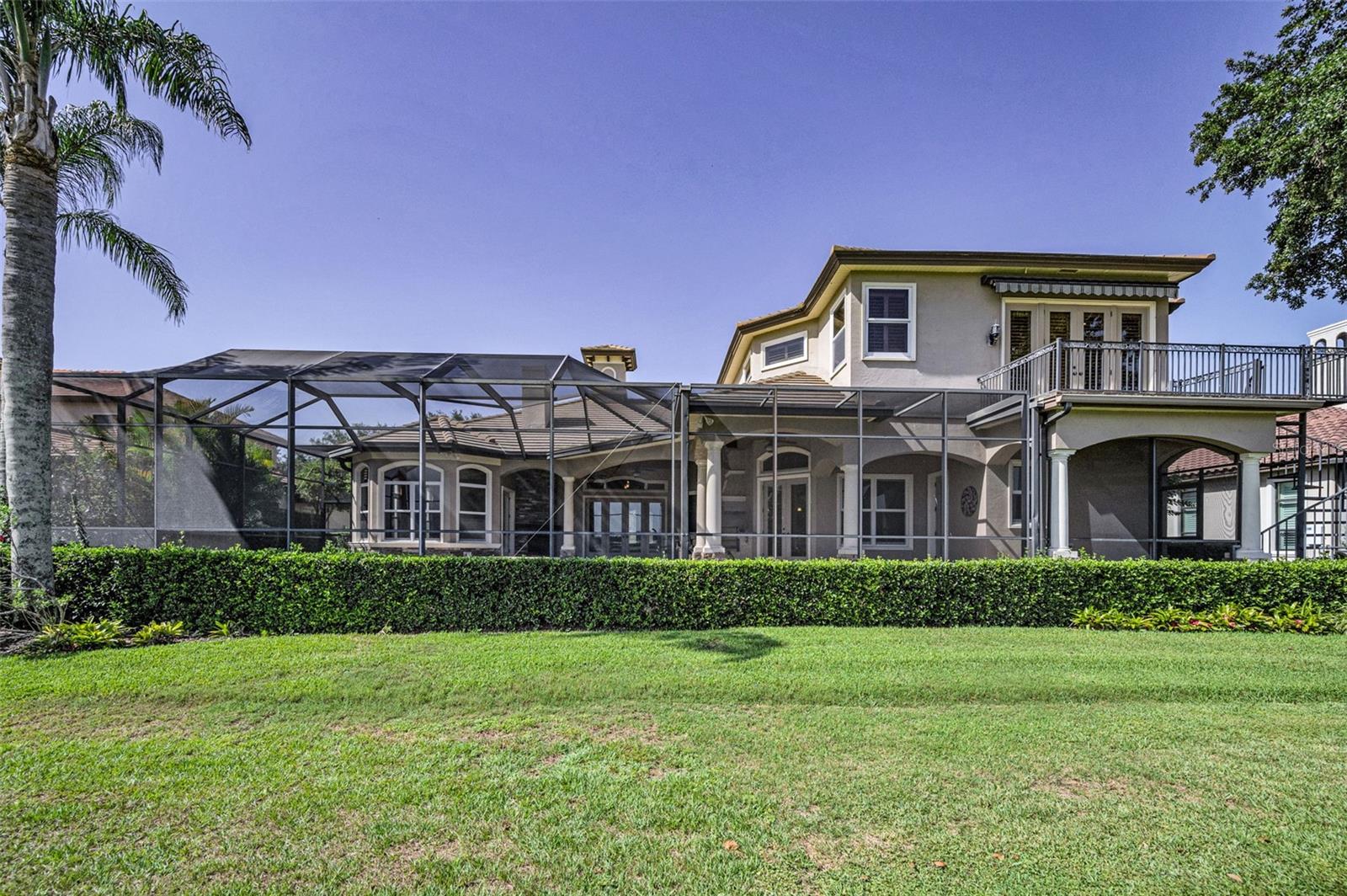 CHAMPIONS CLUB - Residential