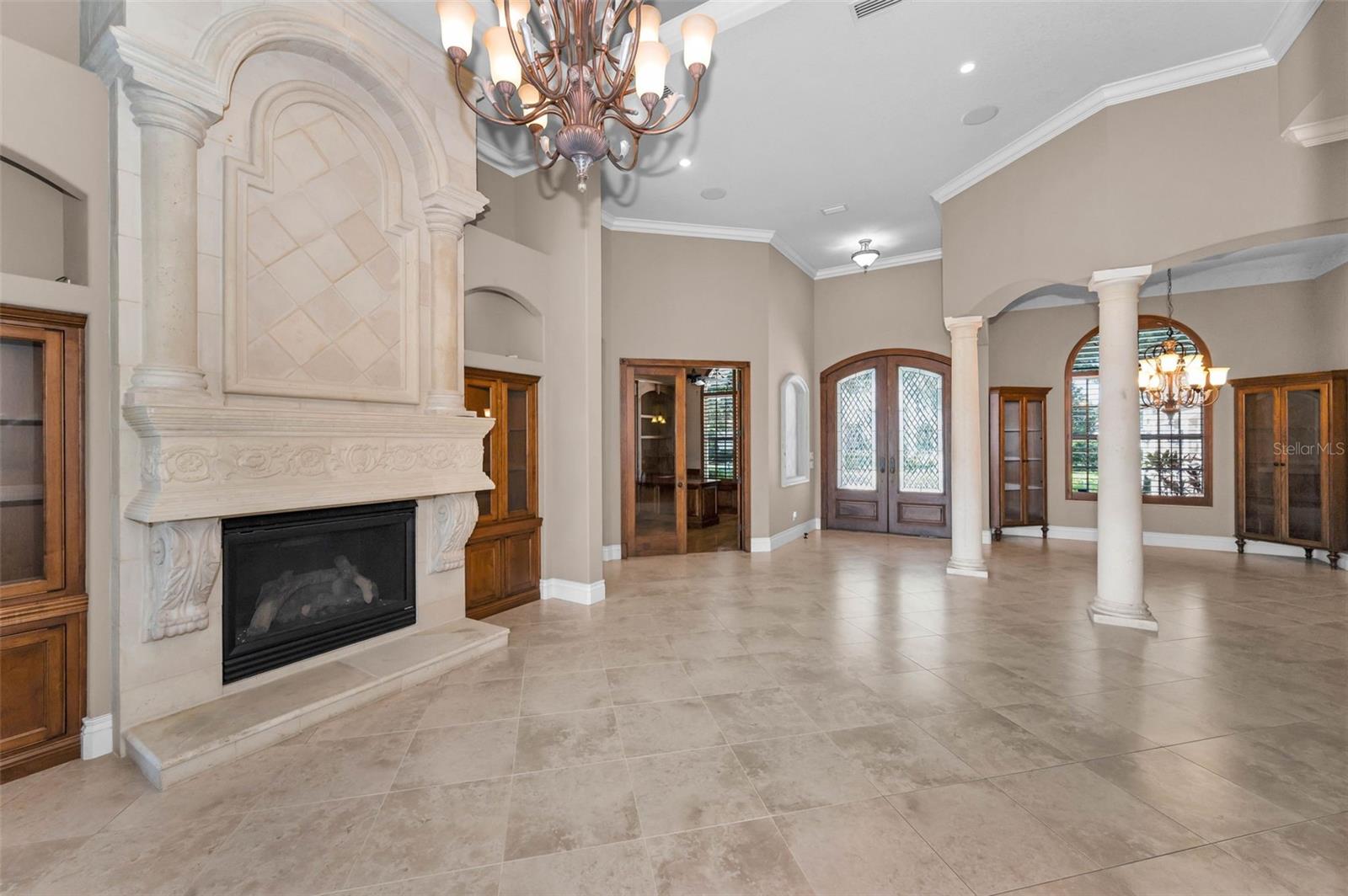 CHAMPIONS CLUB - Residential