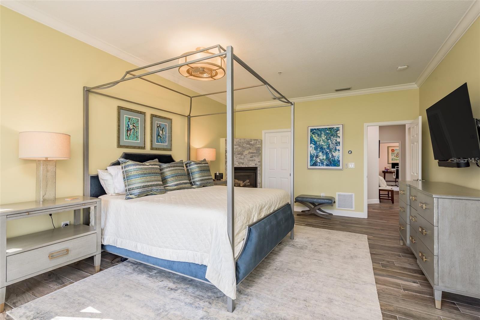 RESERVE AT MEDITERRANEAN MANORS CONDO - Residential