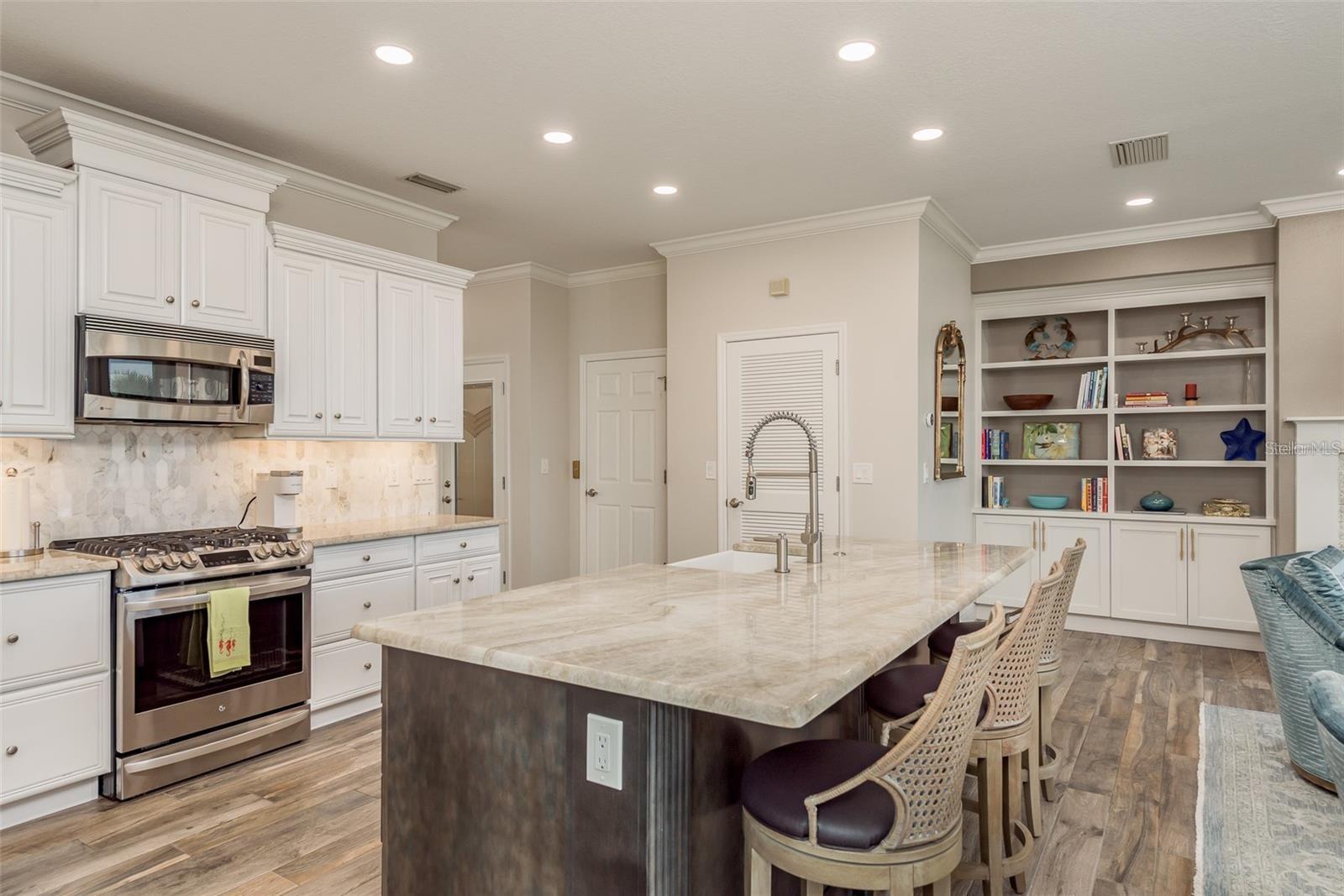 RESERVE AT MEDITERRANEAN MANORS CONDO - Residential