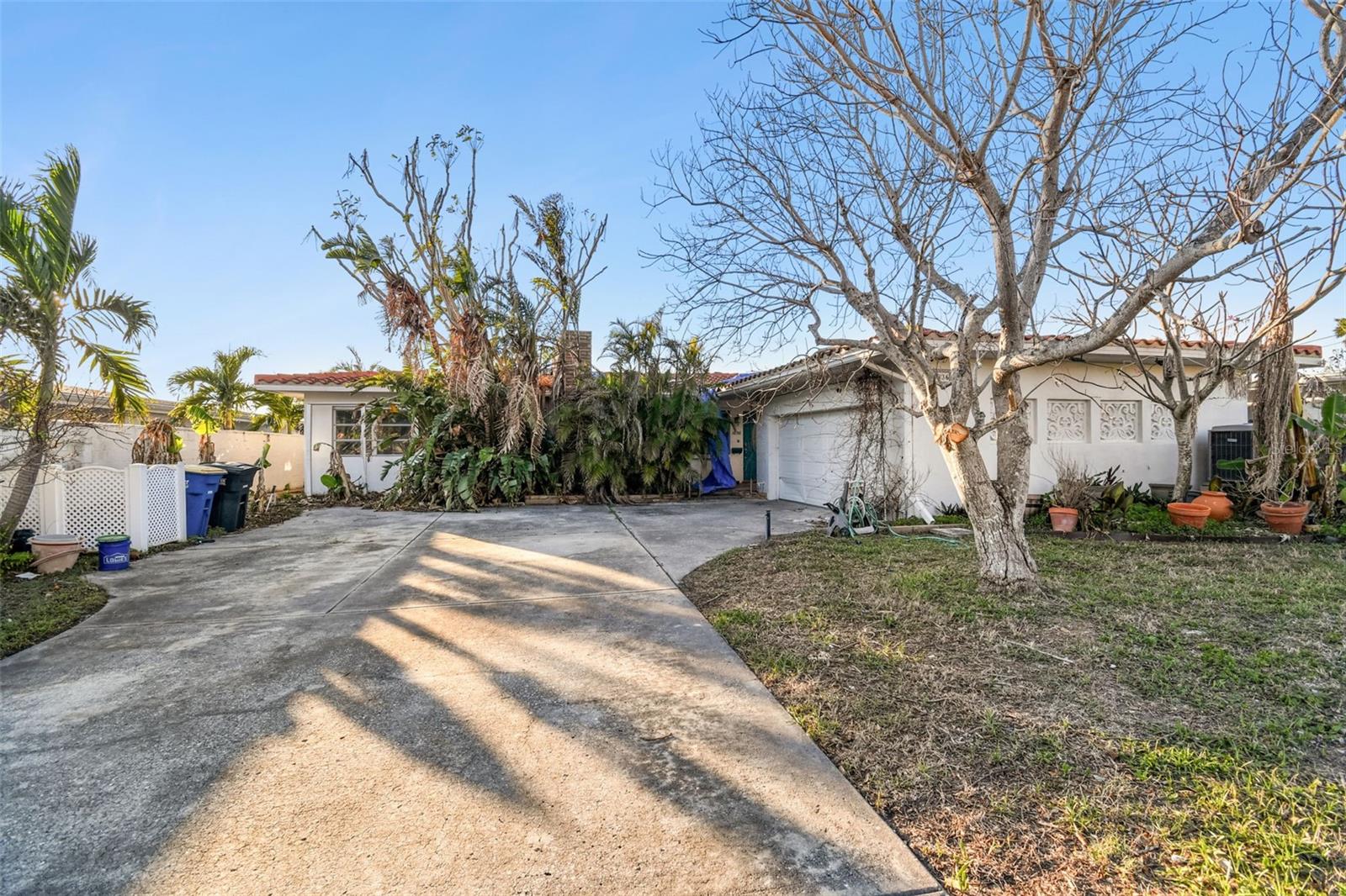 1836 VENETIAN POINT DRIVE