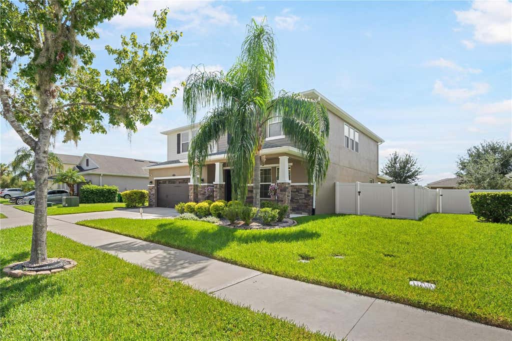 Photo of 5401 Suncatcher Drive, Wesley Chapel, FL 33545 (MLS # TB8542514)