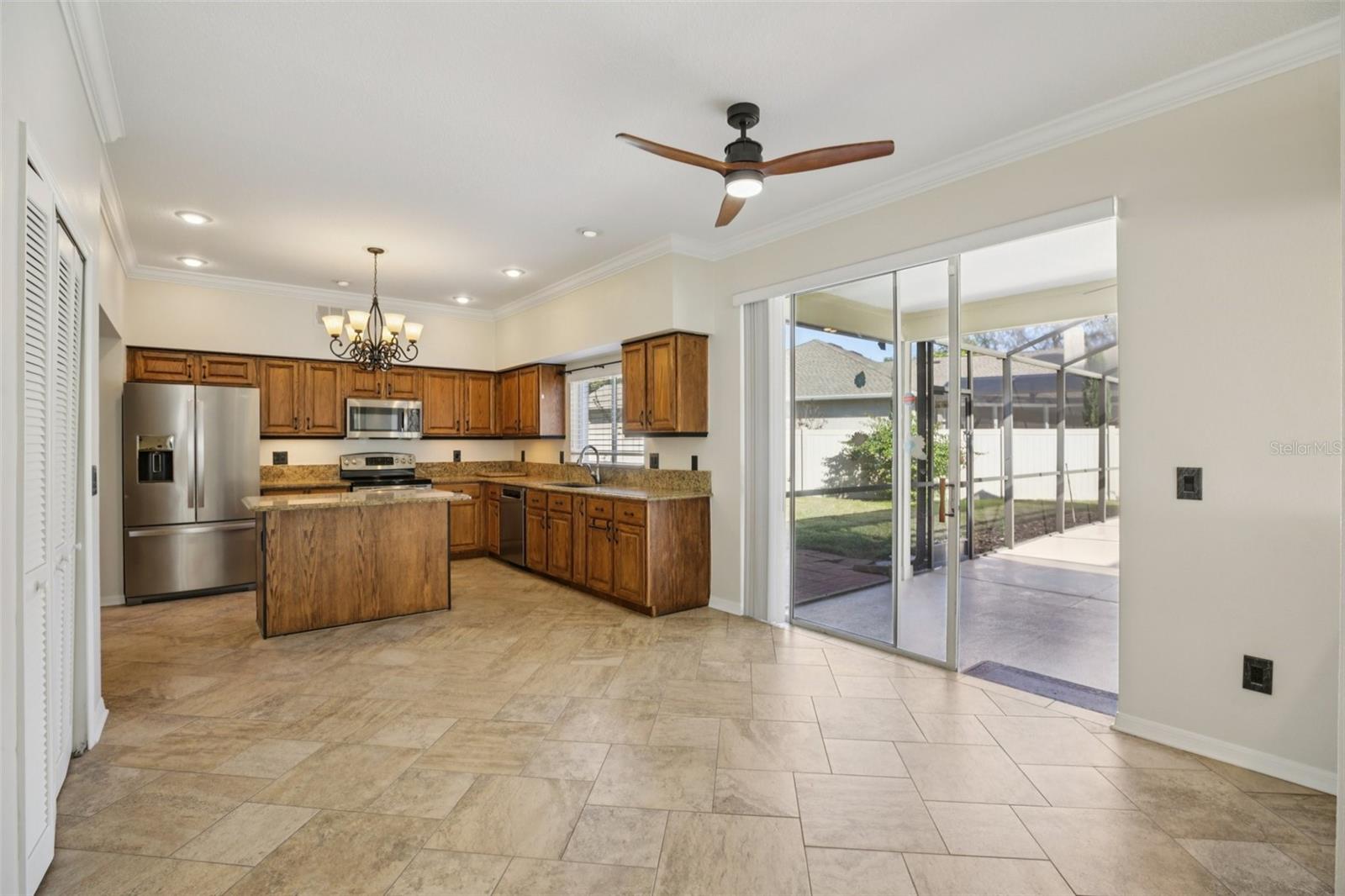 UNIVERSITY ESTATES - Residential