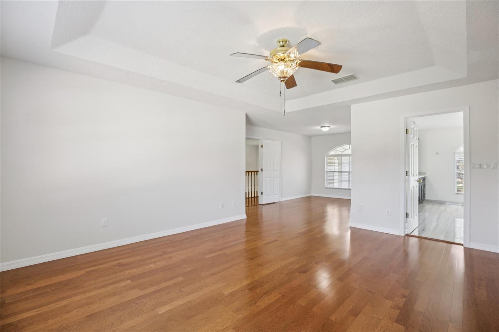 UNIVERSITY ESTATES - Residential