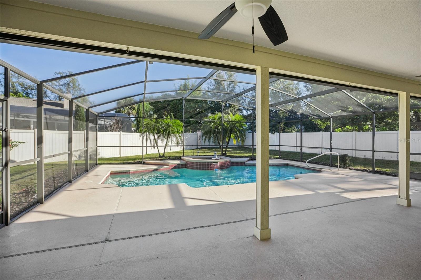 UNIVERSITY ESTATES - Residential