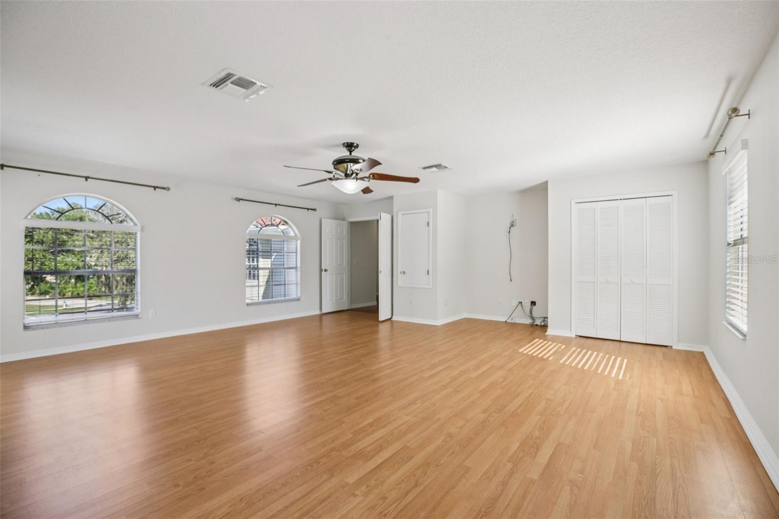 UNIVERSITY ESTATES - Residential