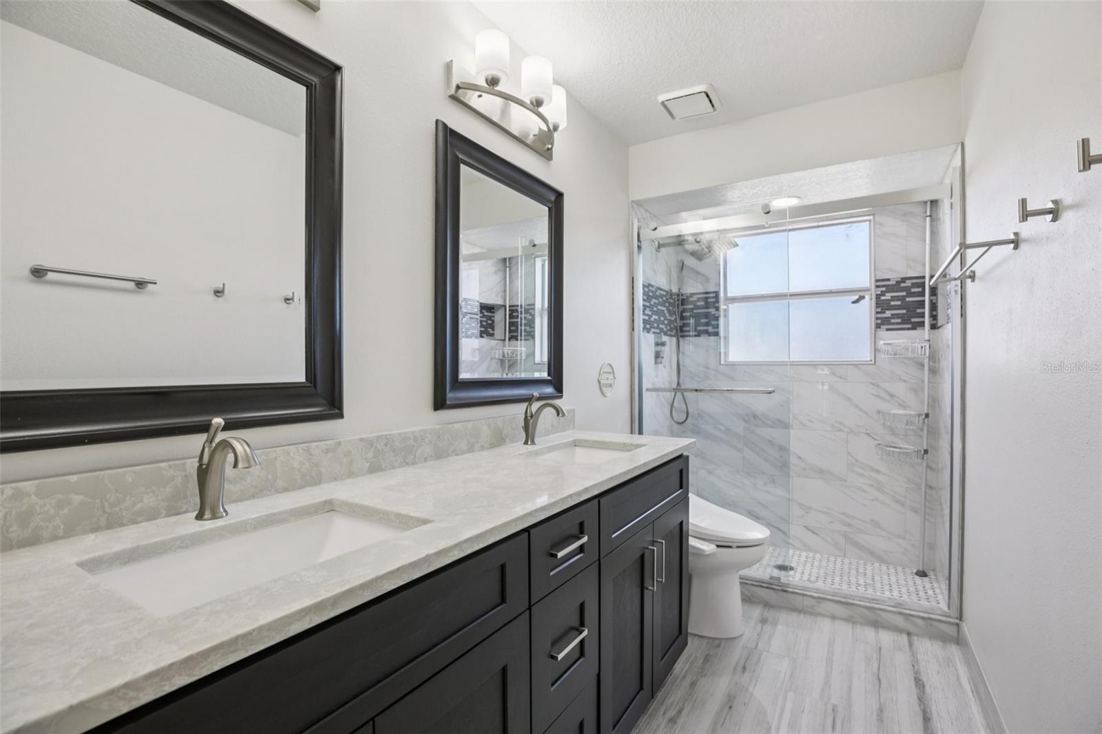 UNIVERSITY ESTATES - Residential