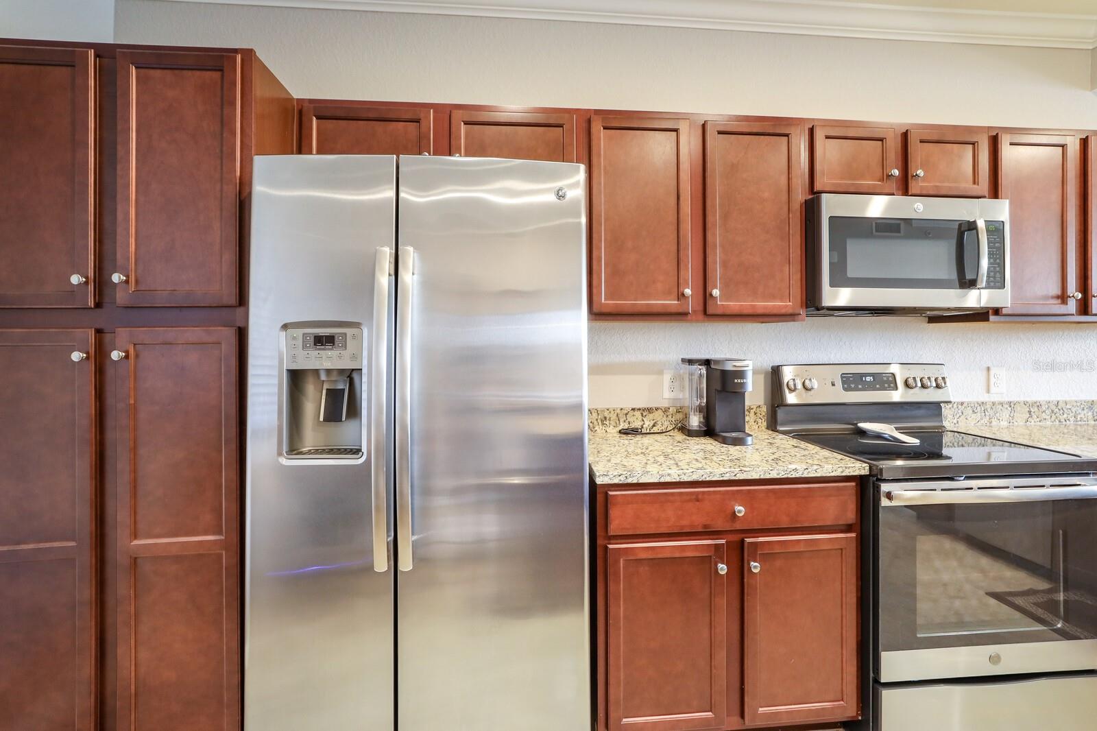 LAKEWOOD NATIONAL GOLF AND COUNTRY CLUB - Residential