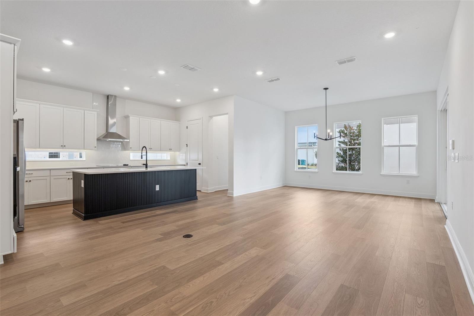 LAUREATE PK PH 1 PCL N-2 - Residential