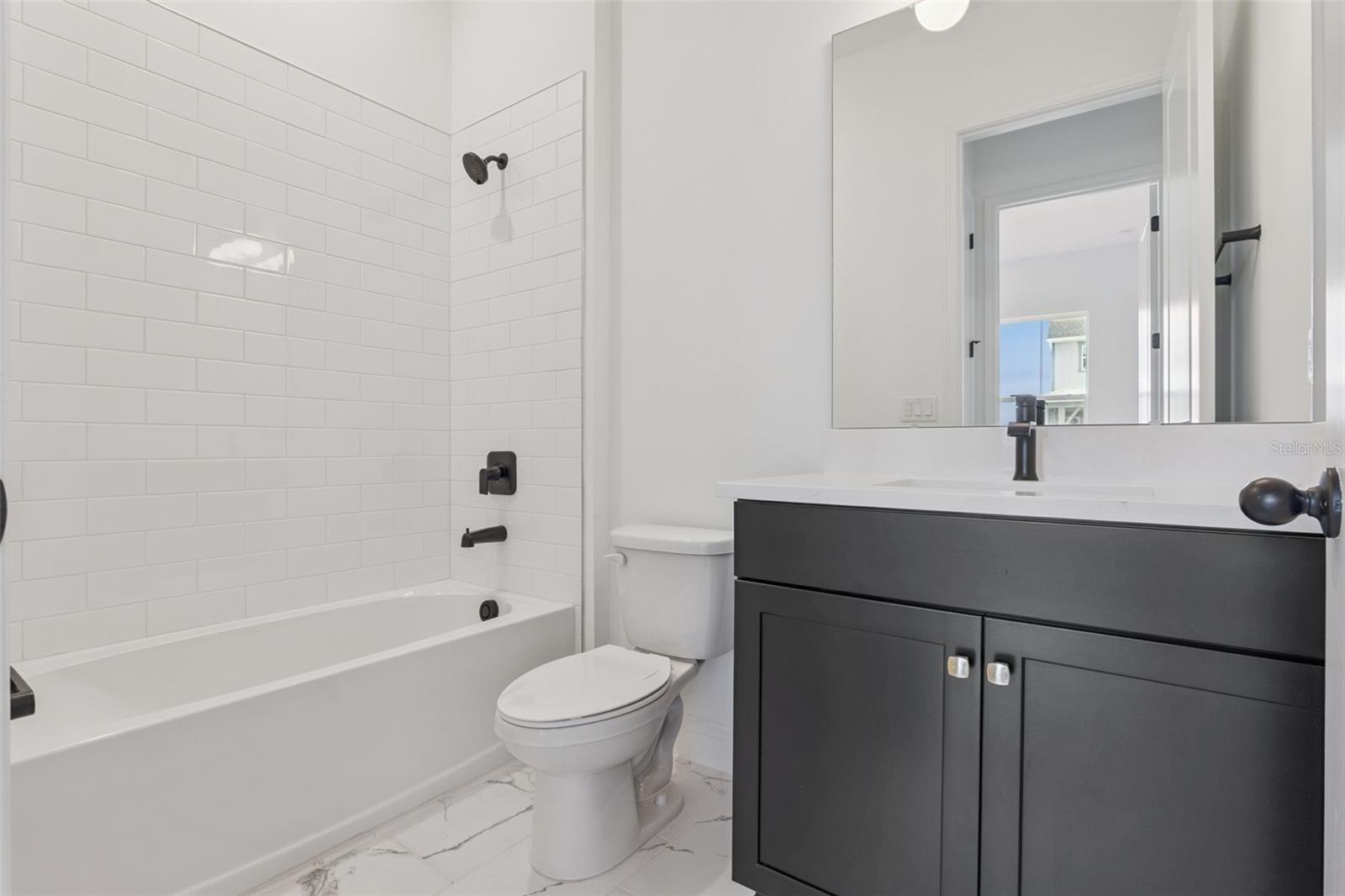 LAUREATE PK PH 1 PCL N-2 - Residential