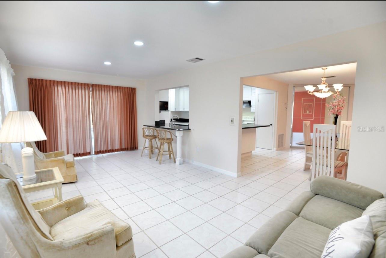 THE JOCKEY CLUB - Residential