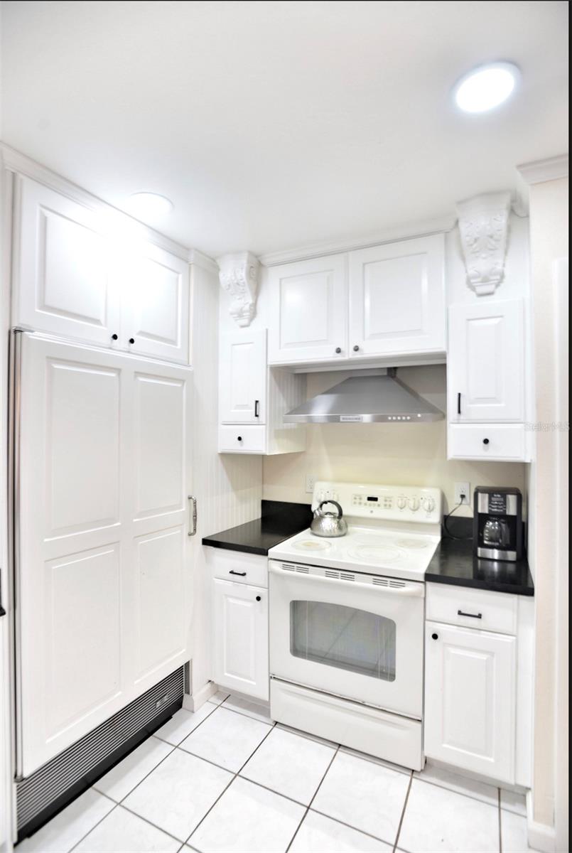 THE JOCKEY CLUB - Residential