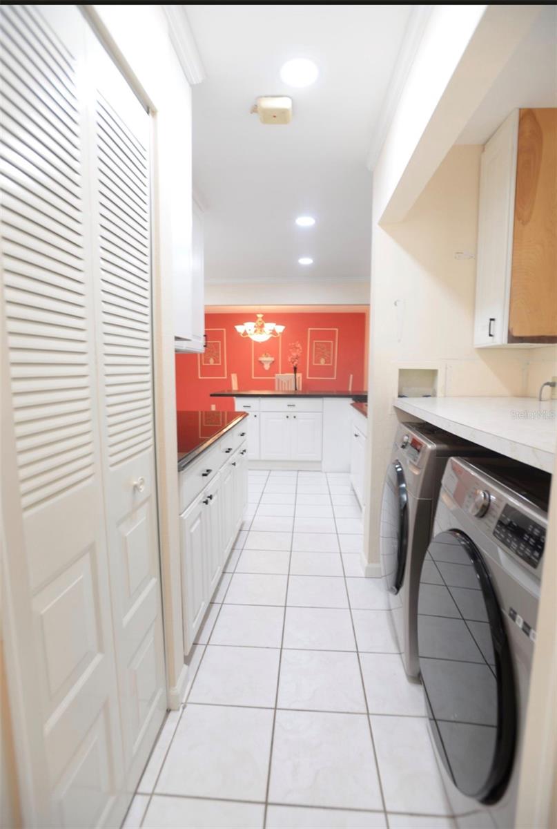 THE JOCKEY CLUB - Residential