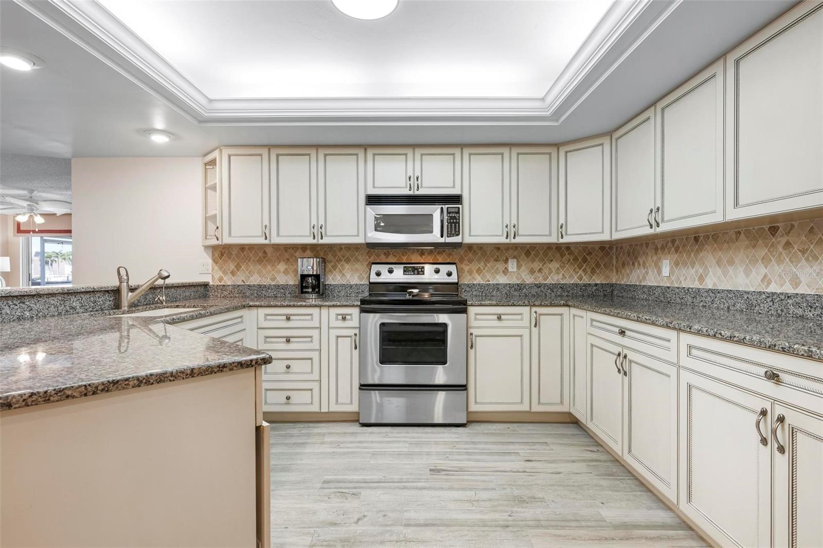 RIVER VIEW CAPE CORAL - Residential