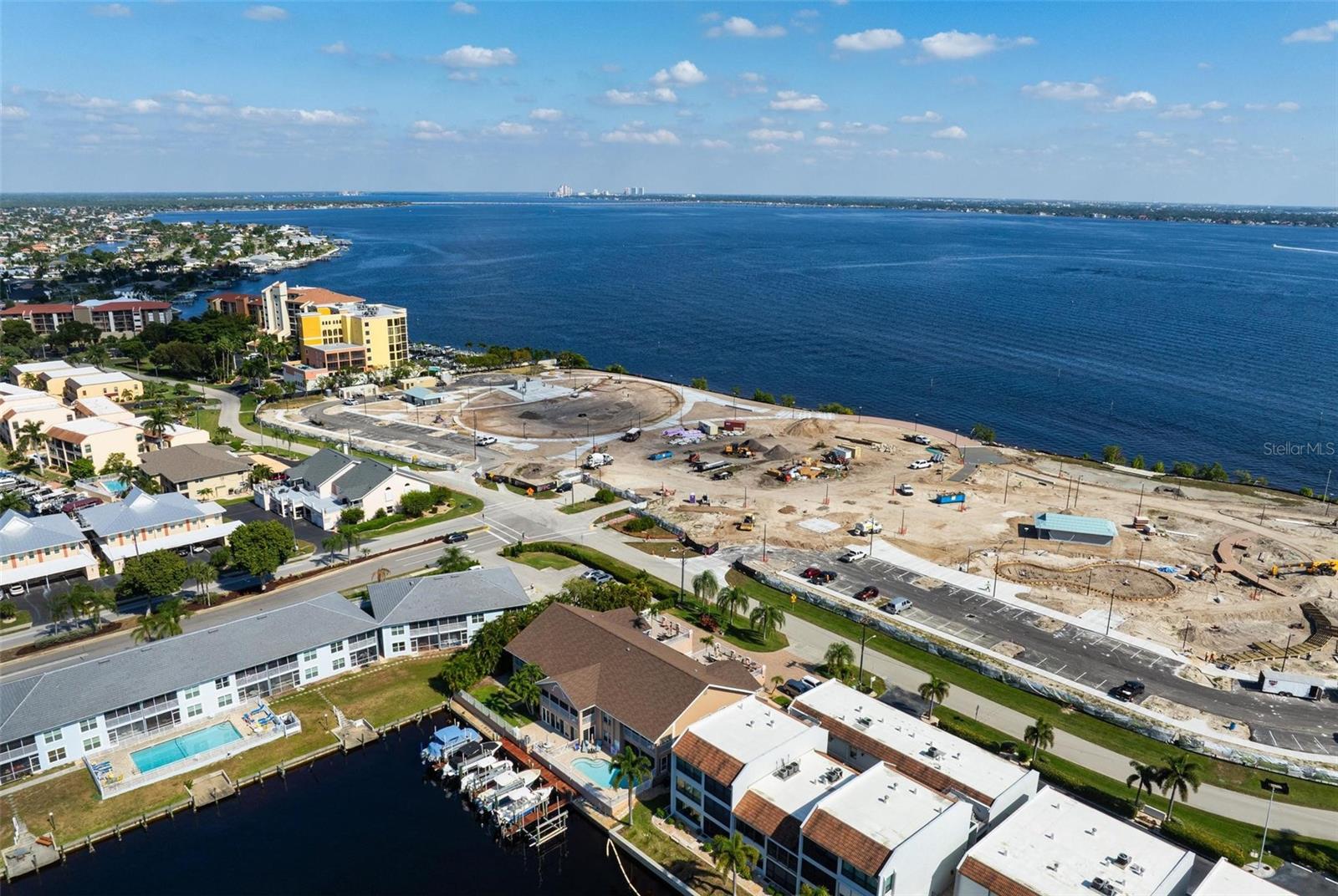 RIVER VIEW CAPE CORAL - Residential