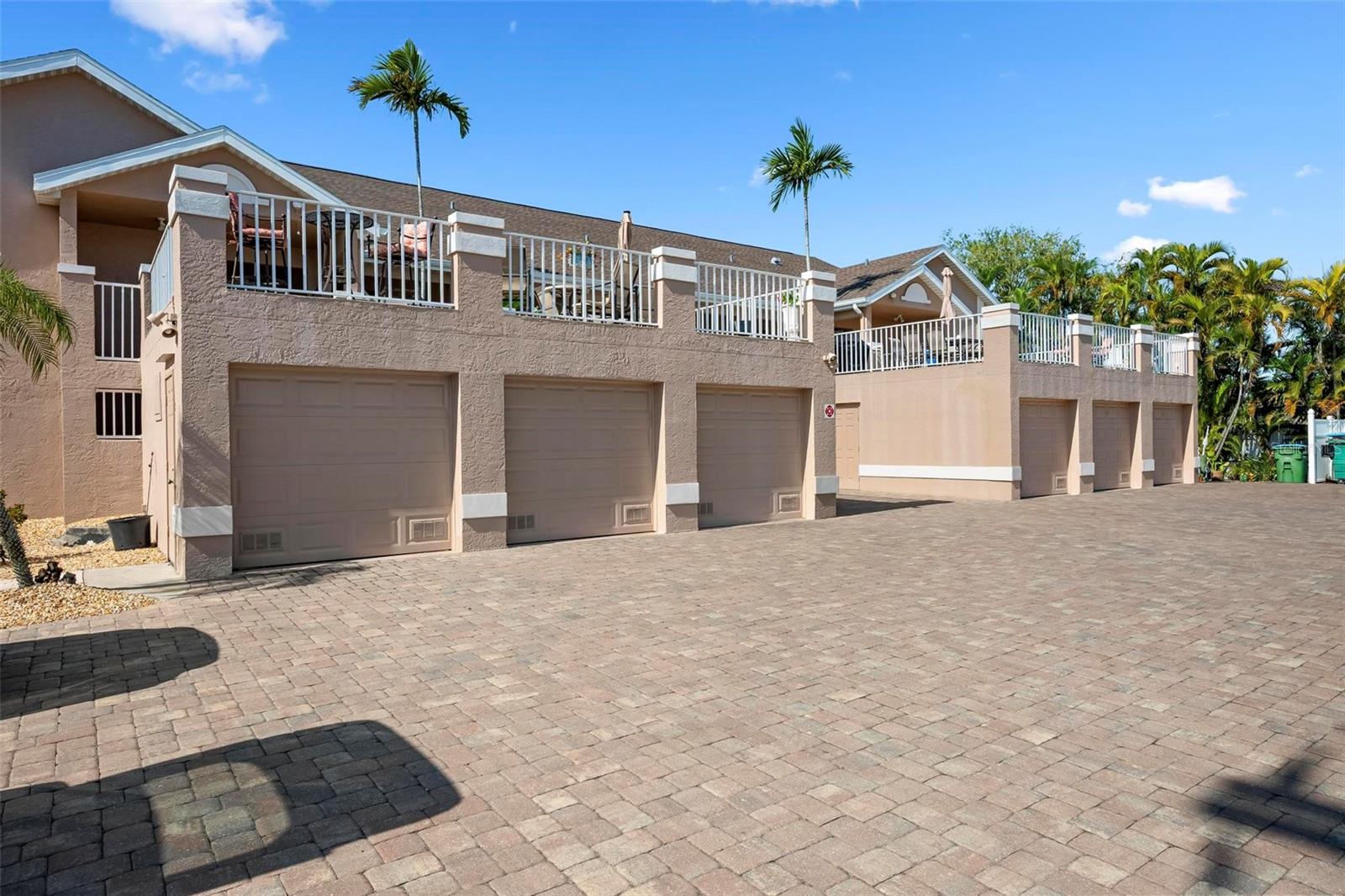 RIVER VIEW CAPE CORAL - Residential