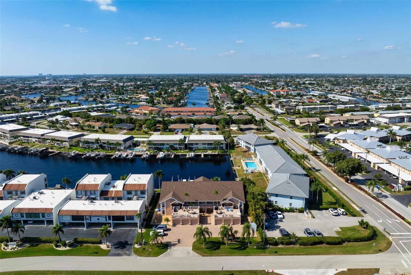 RIVER VIEW CAPE CORAL - Residential