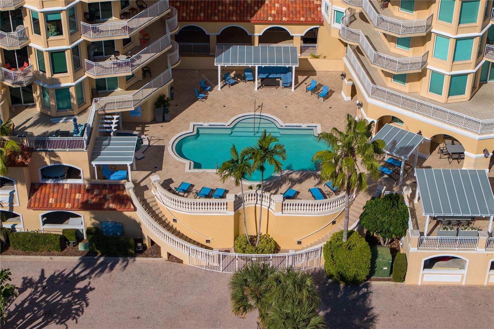 VINOY PLACE CONDO - Residential