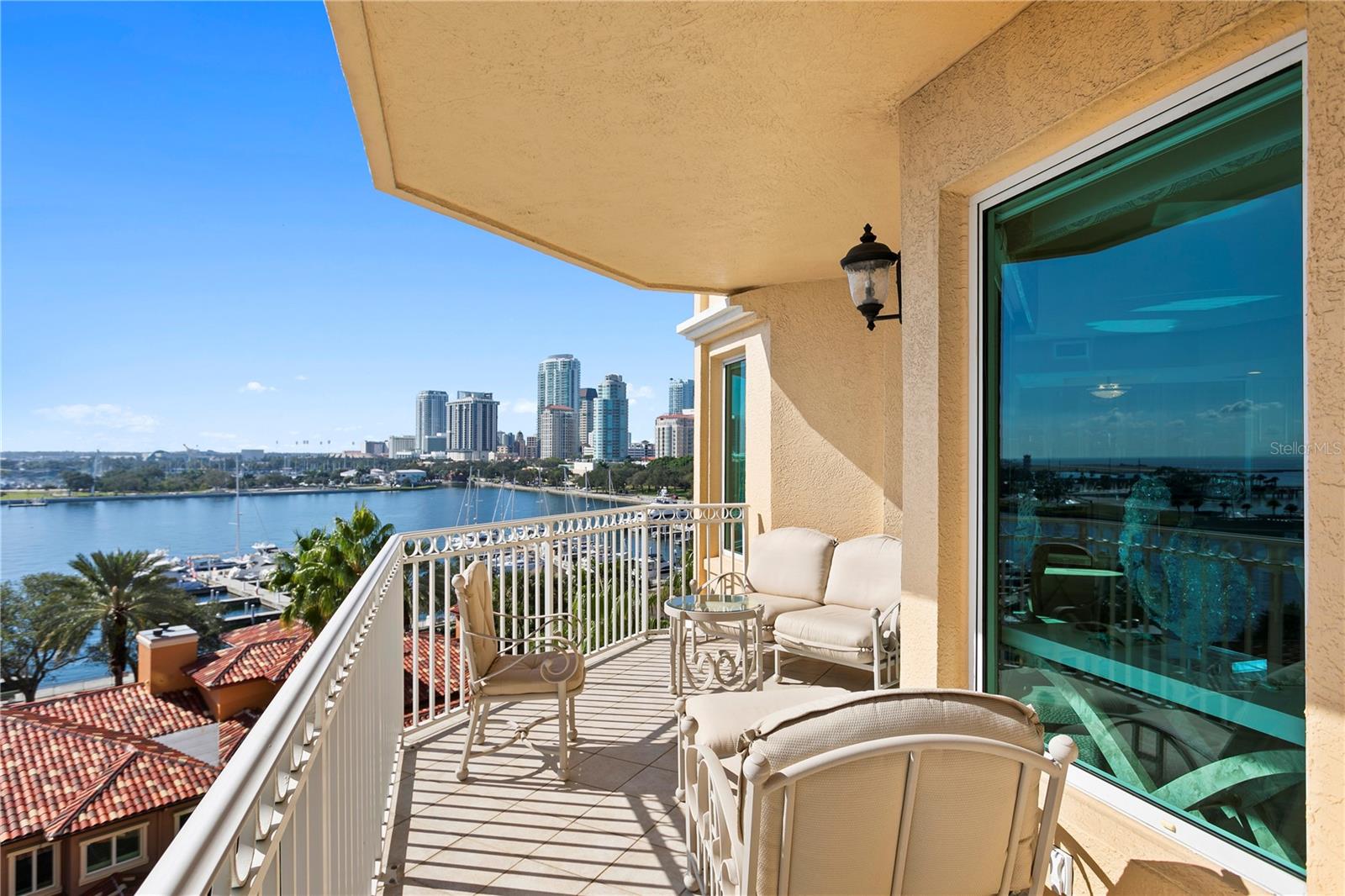 VINOY PLACE CONDO - Residential