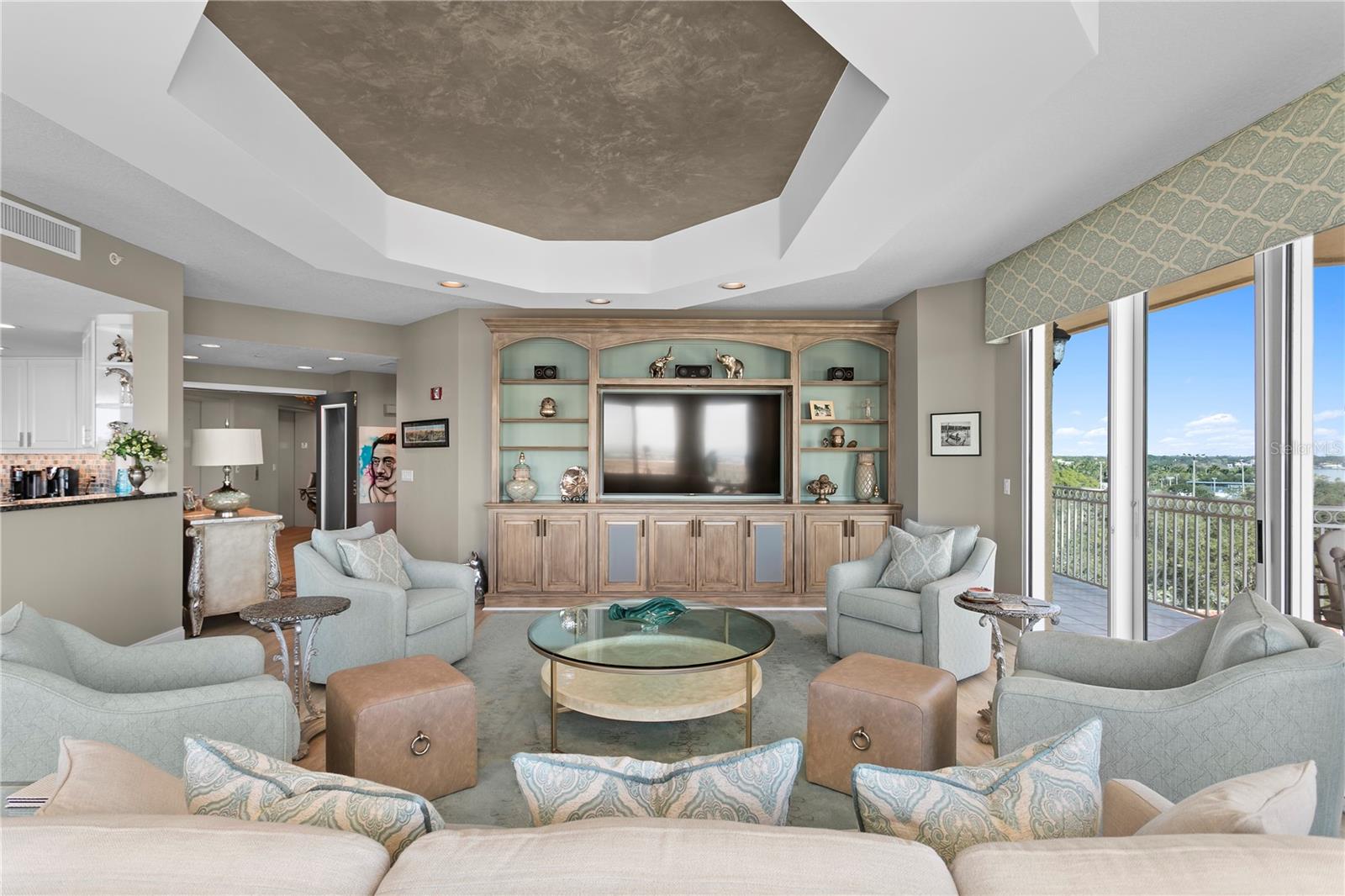 VINOY PLACE CONDO - Residential