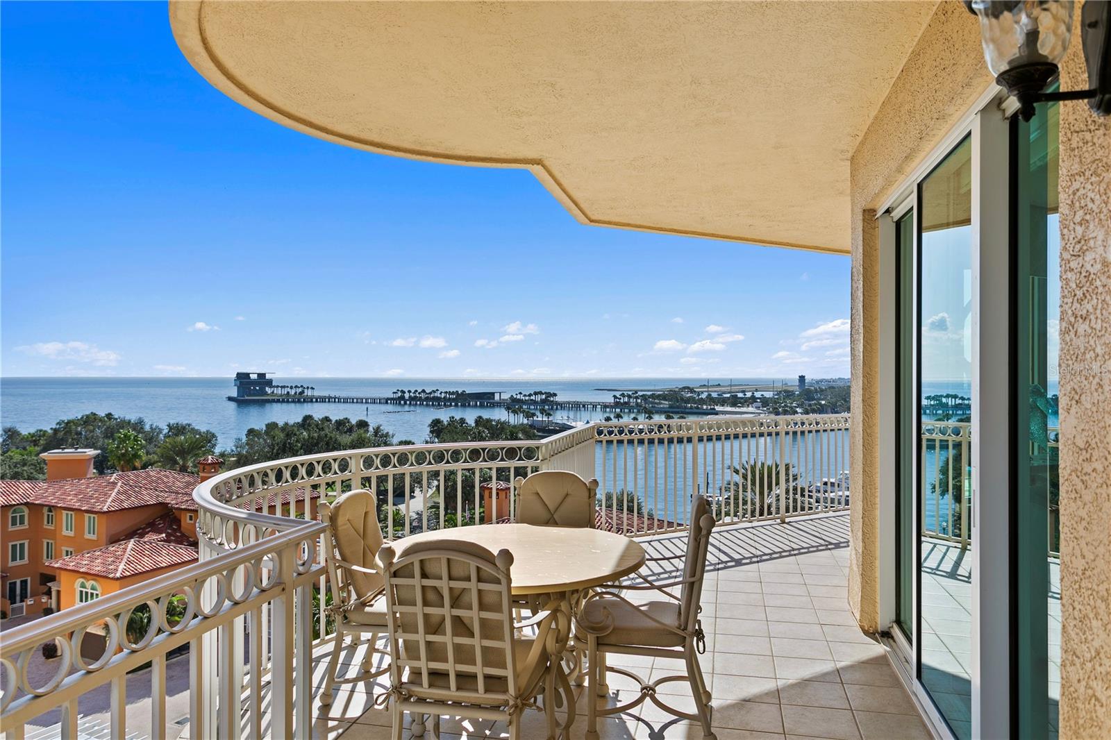 VINOY PLACE CONDO - Residential