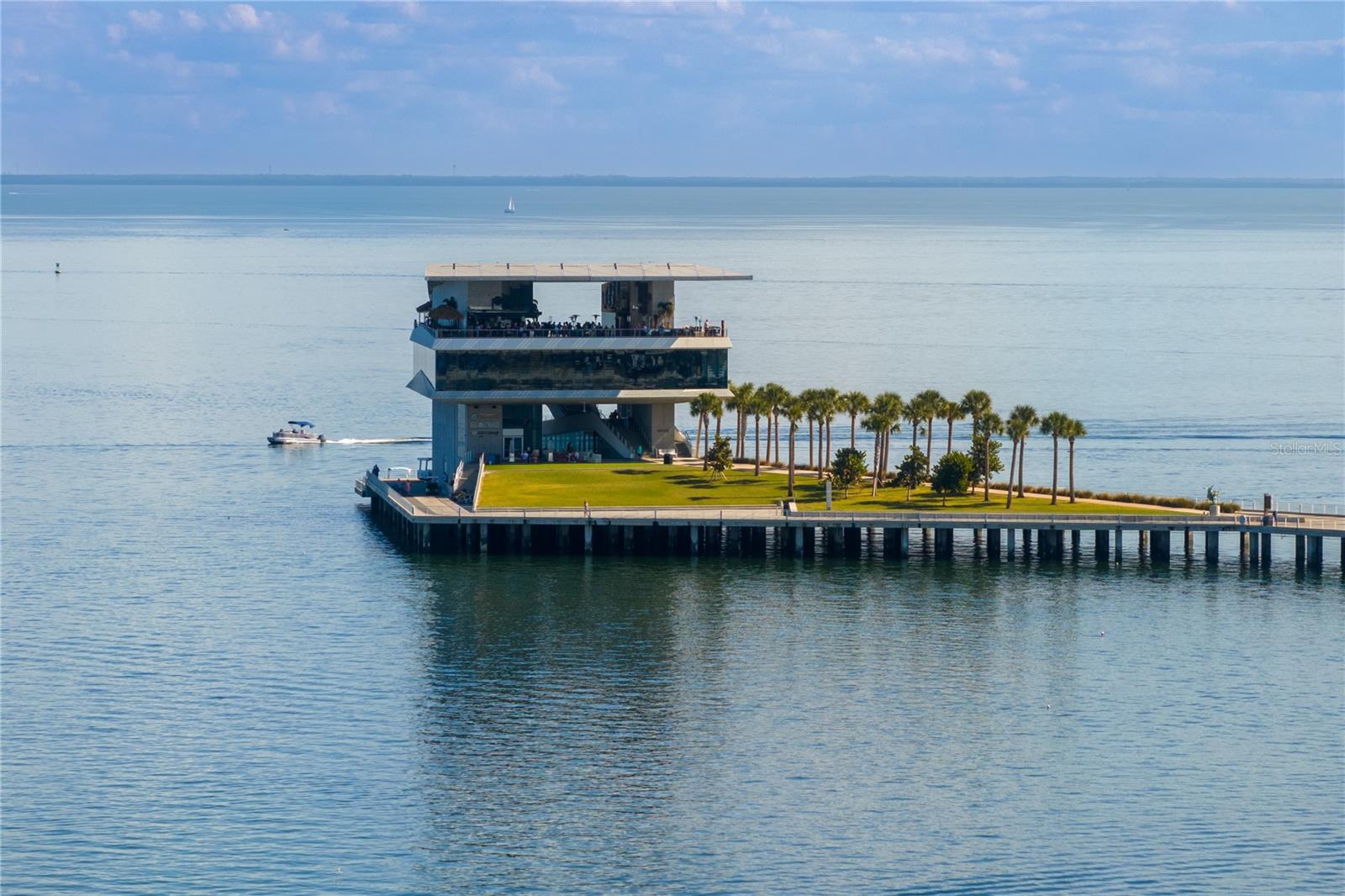 VINOY PLACE CONDO - Residential