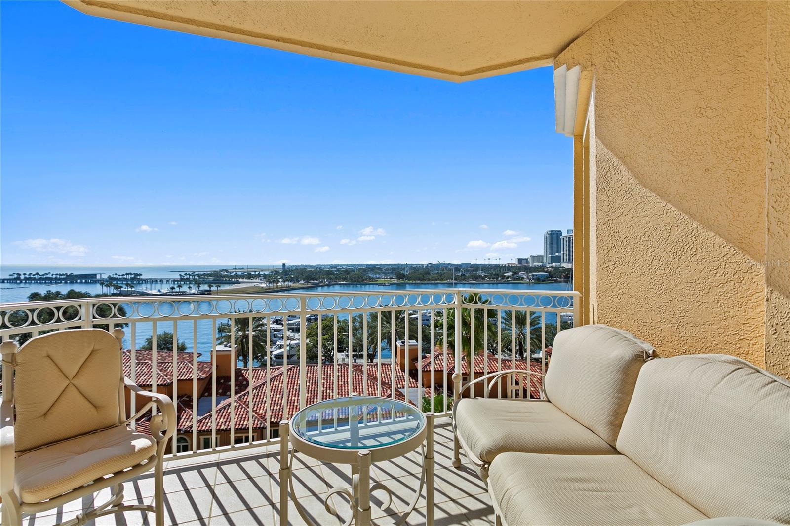 VINOY PLACE CONDO - Residential