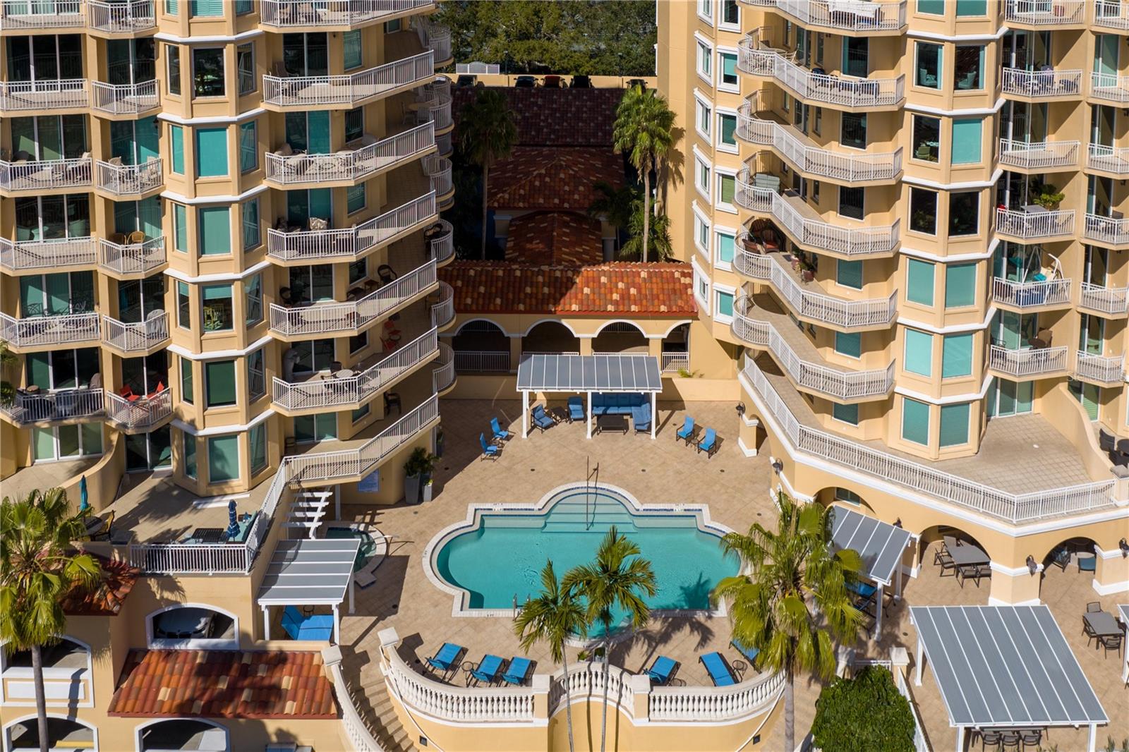 VINOY PLACE CONDO - Residential