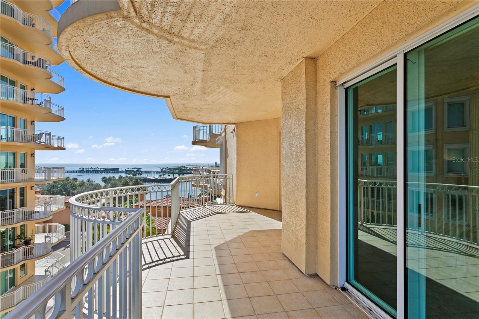 VINOY PLACE CONDO - Residential